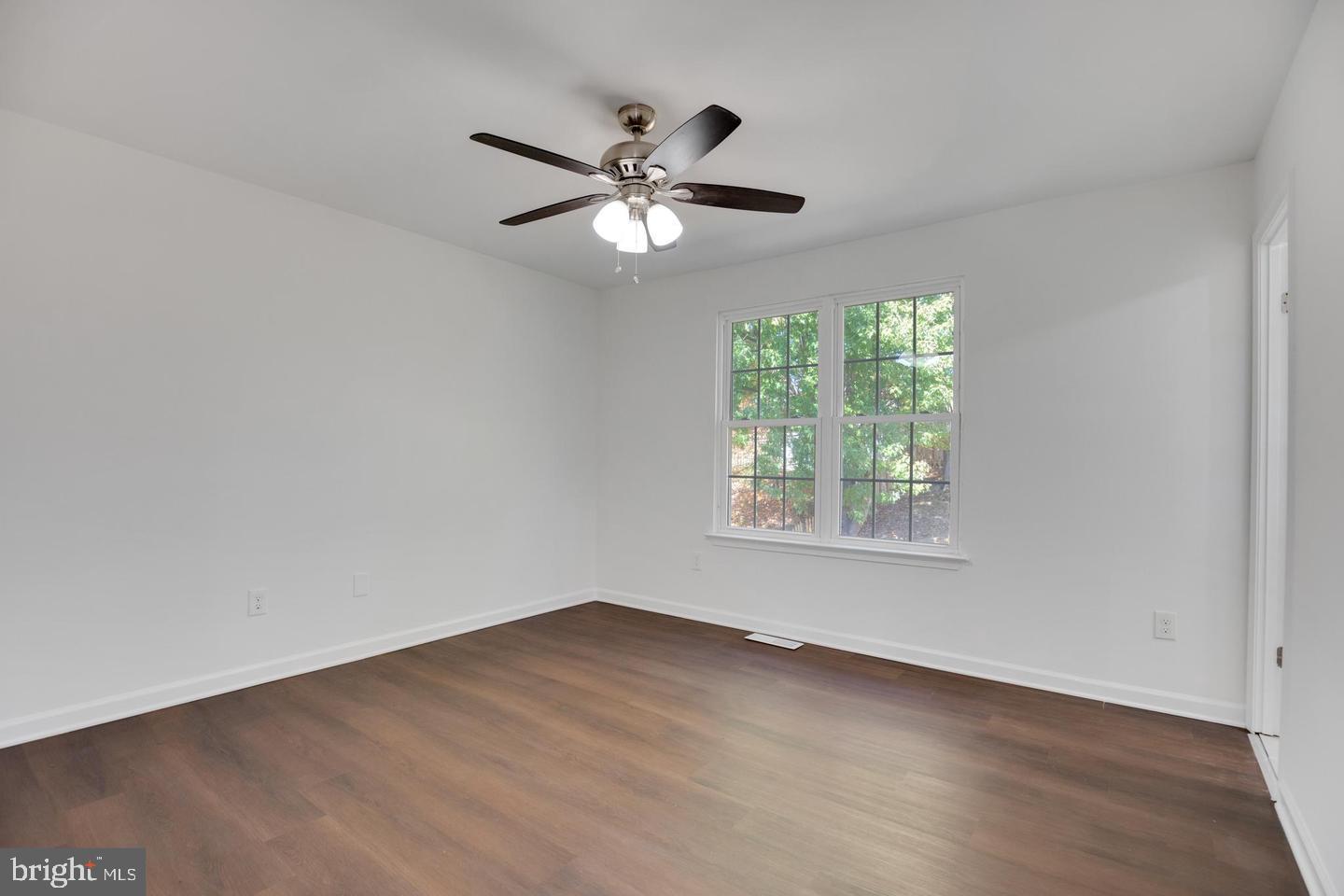 Real estate listing preview #15