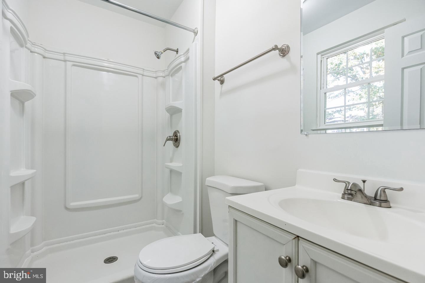 Real estate listing preview #10