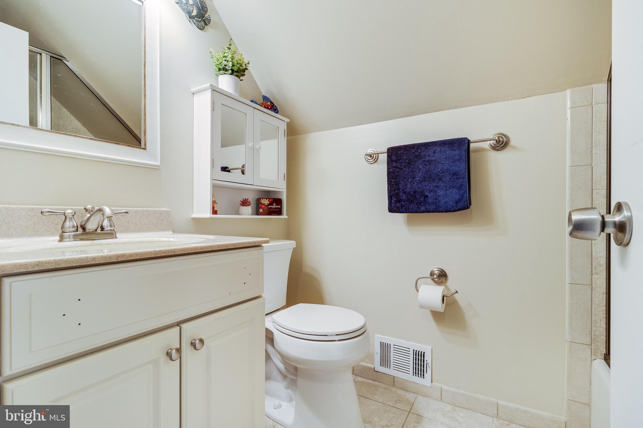 Real estate listing preview #18