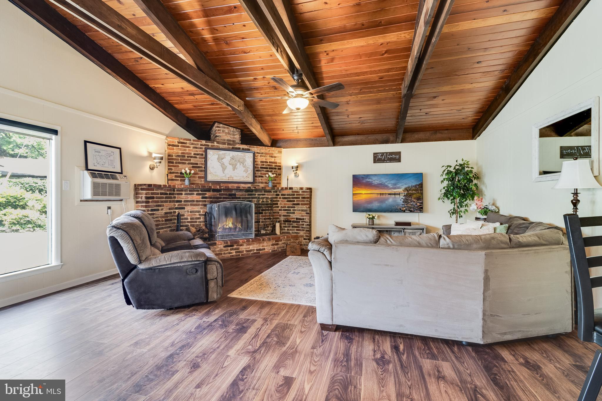 Real estate listing preview #10