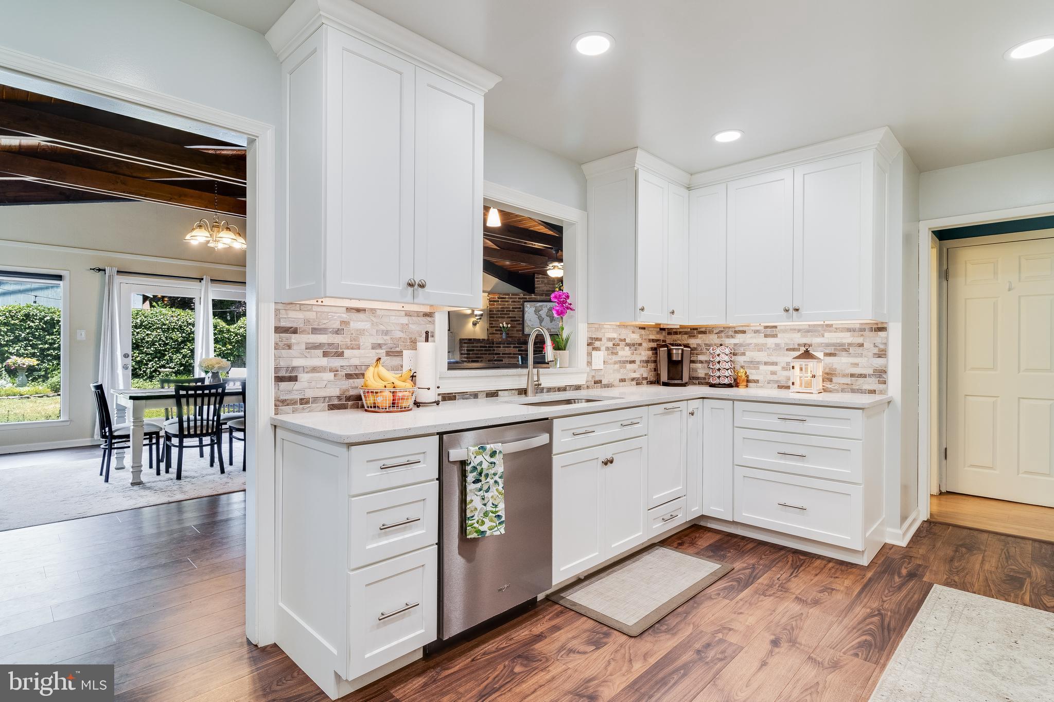 Real estate listing preview #22