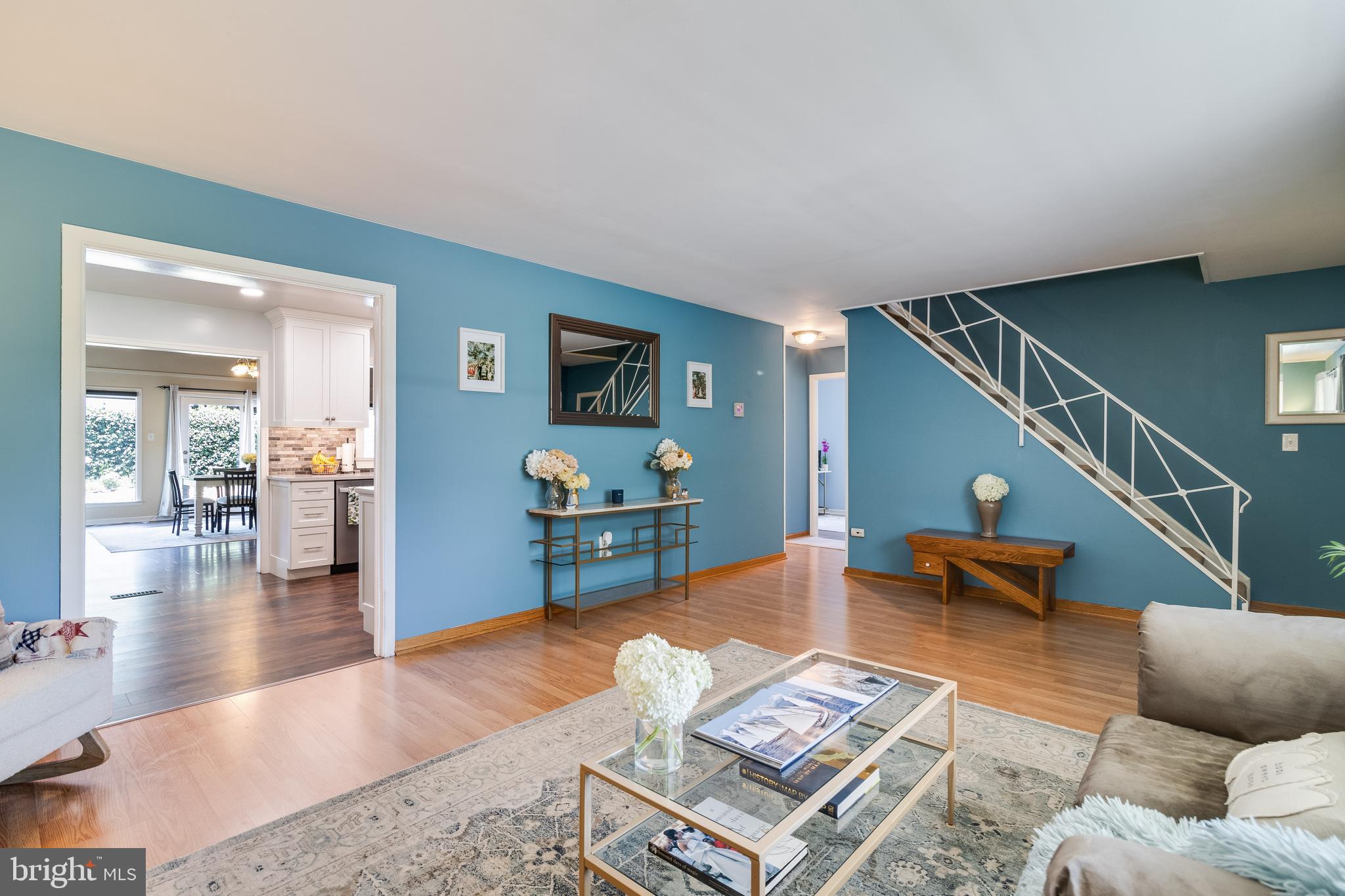 Real estate listing preview #13