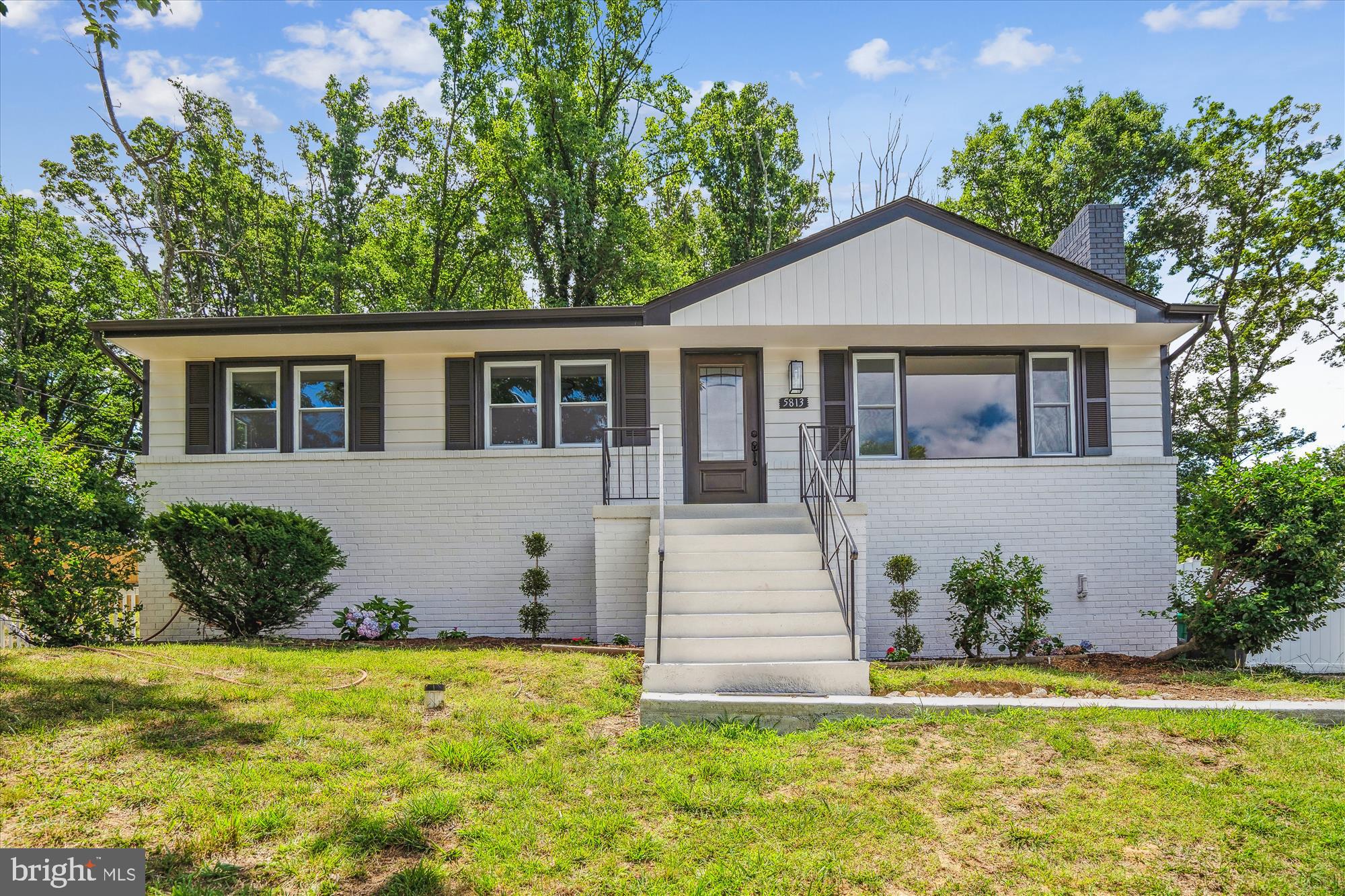 Real estate listing preview #1