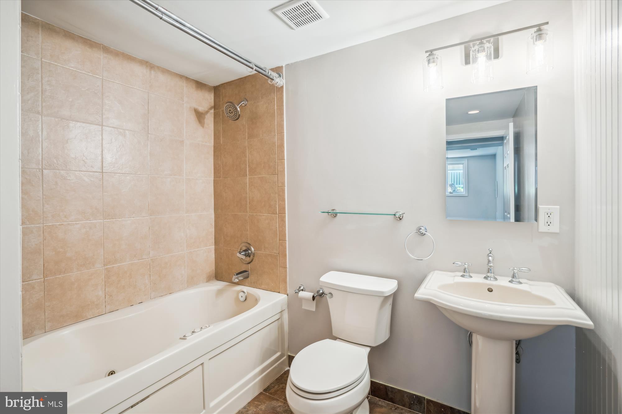 Real estate listing preview #40