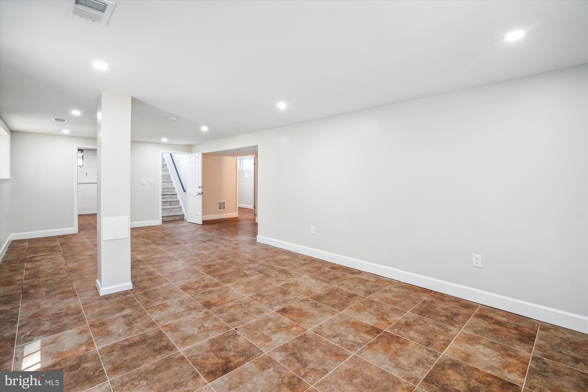 Real estate listing preview #37