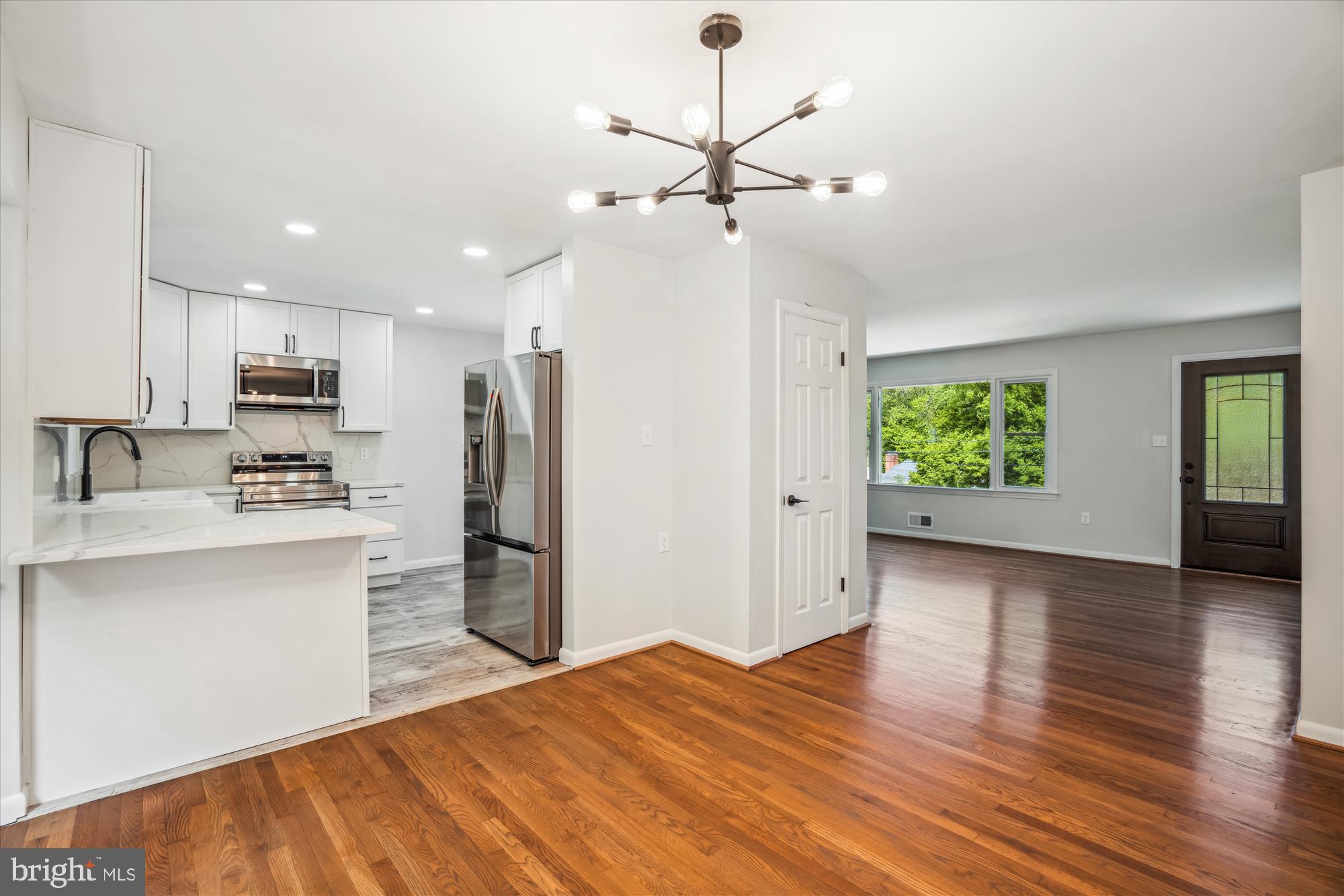 Real estate listing preview #11