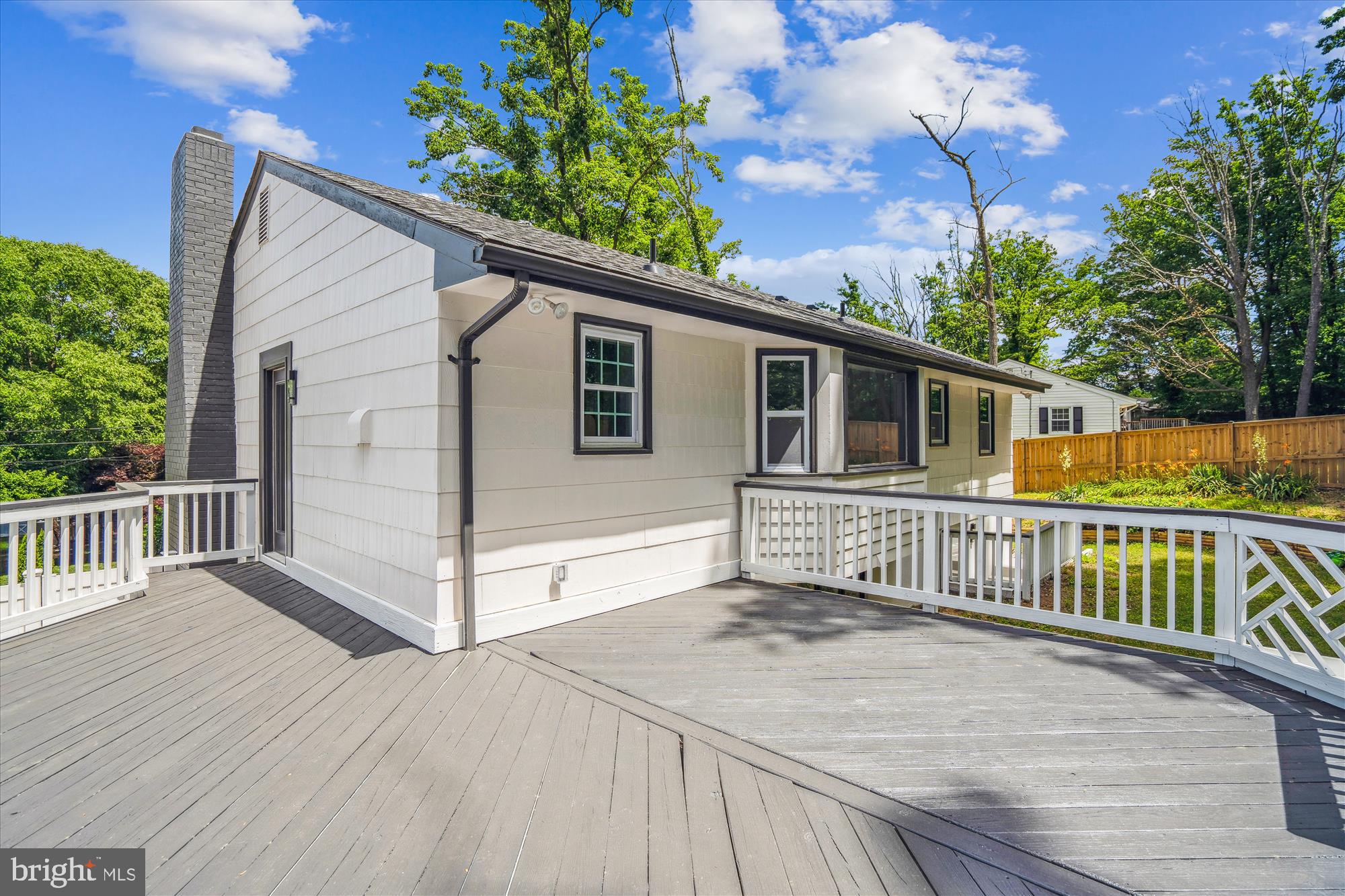 Real estate listing preview #19