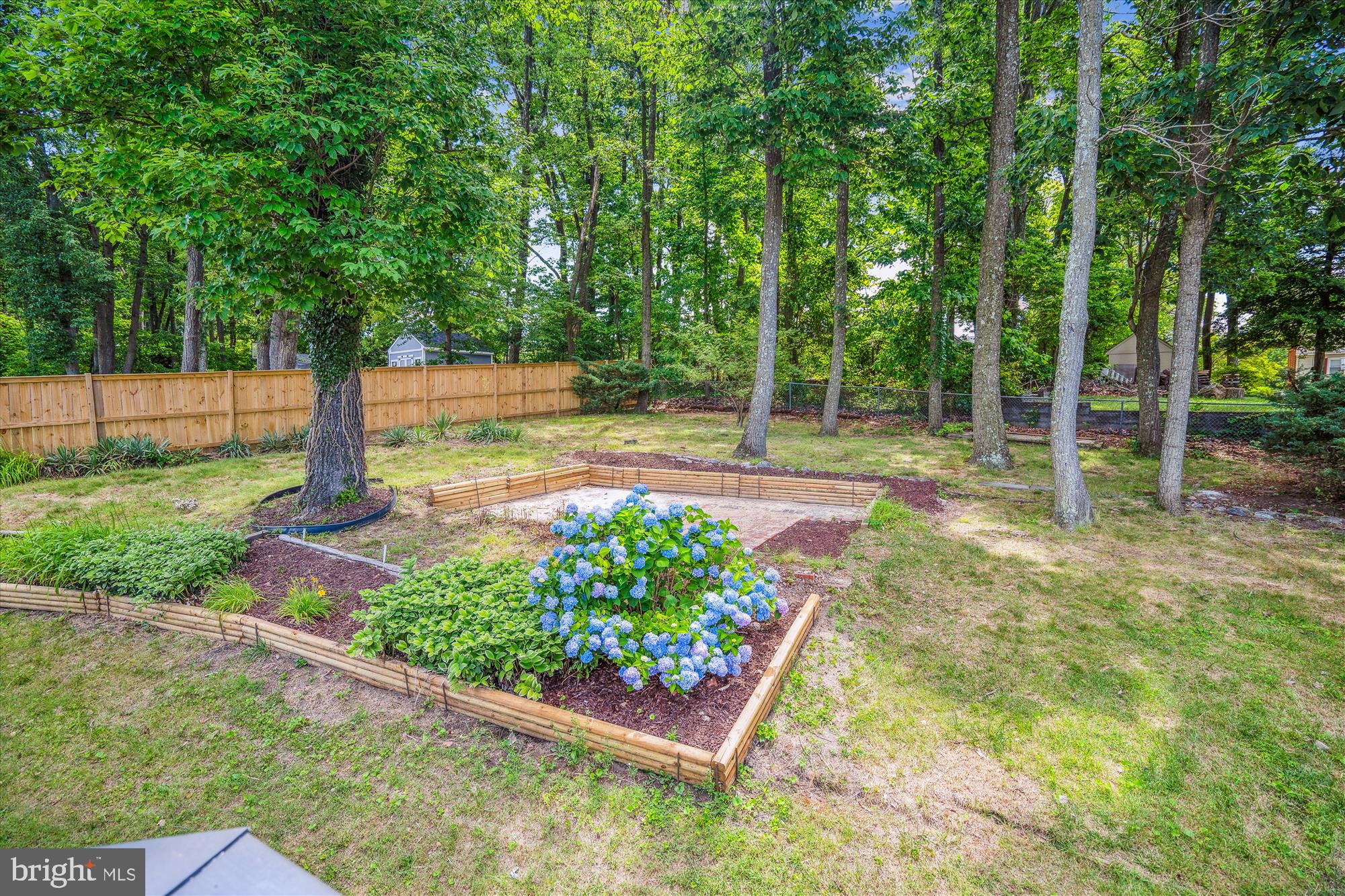 Real estate listing preview #24