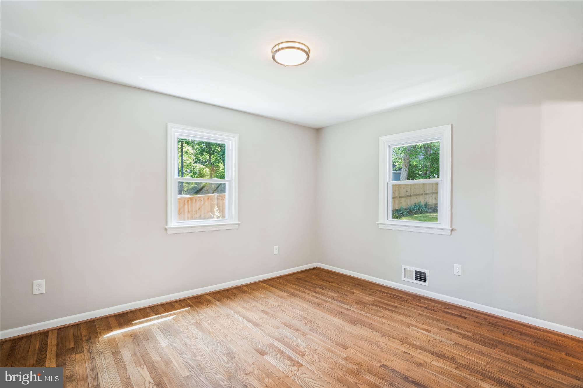 Real estate listing preview #36