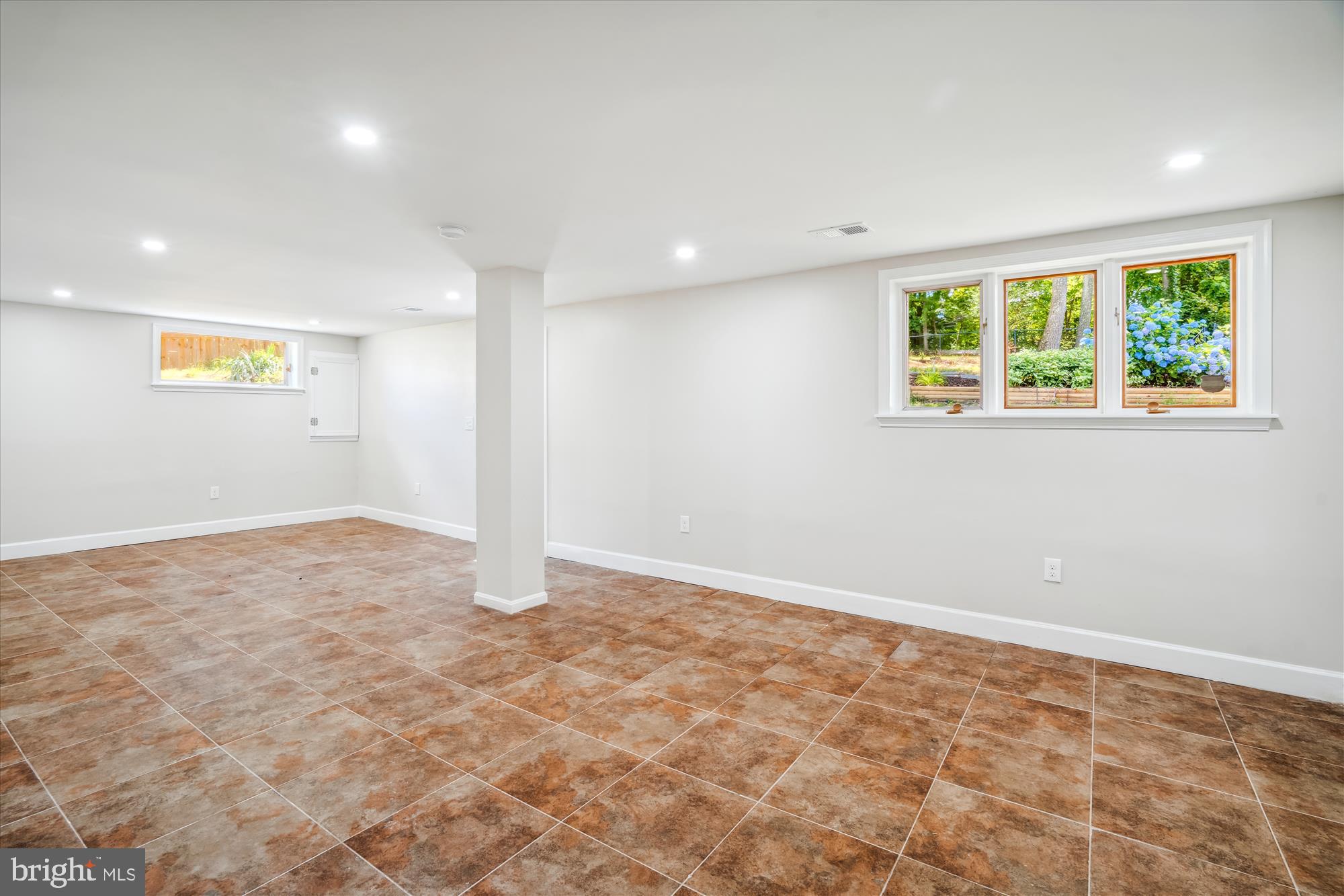 Real estate listing preview #38