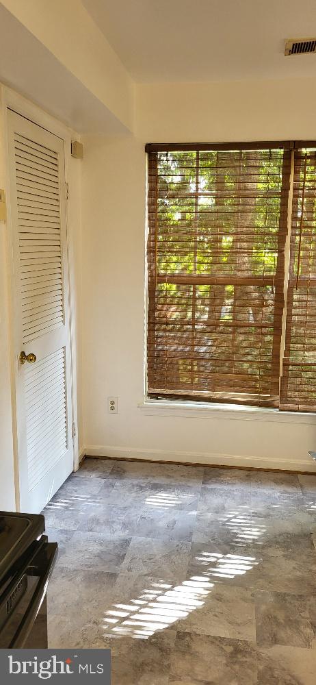 Real estate listing preview #16