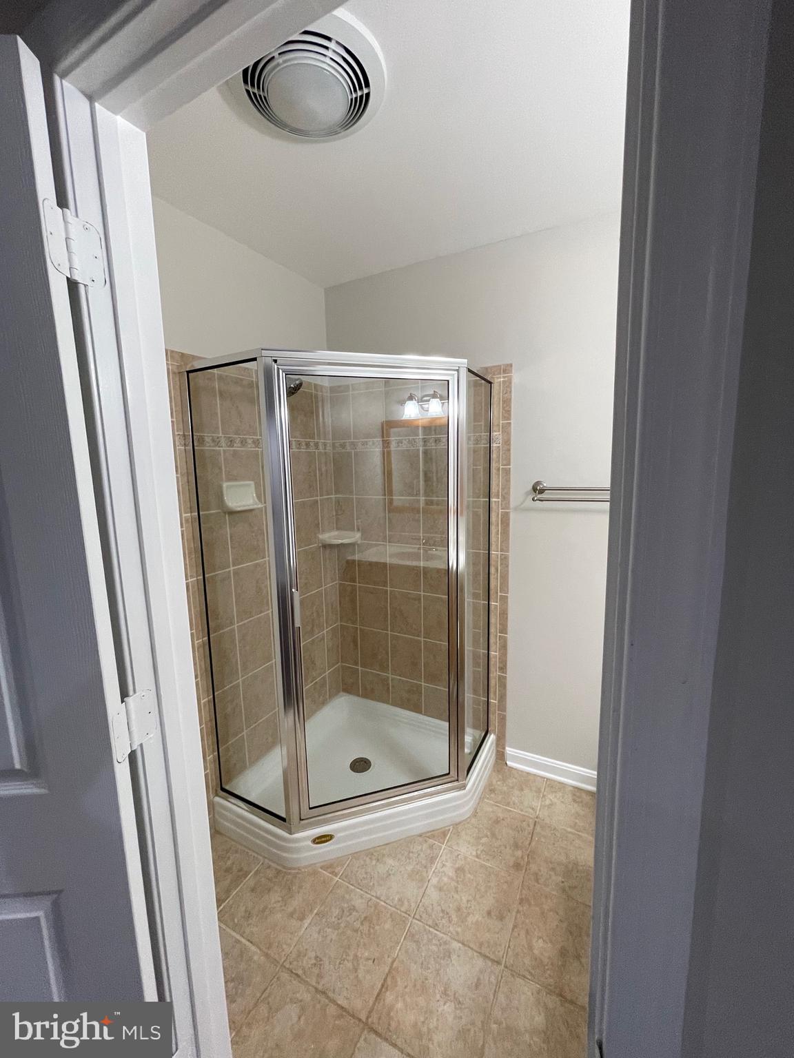 Real estate listing preview #5