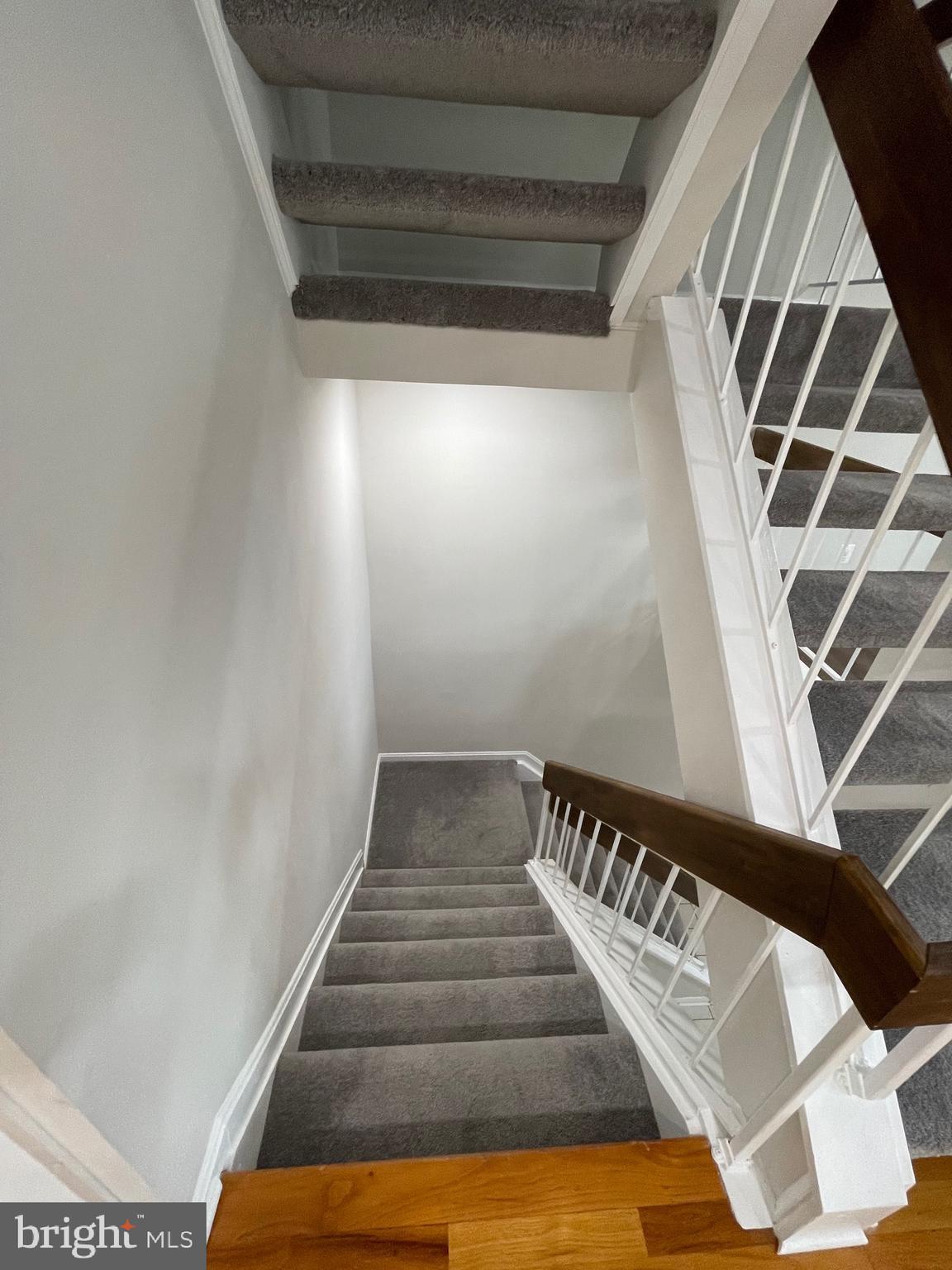 Real estate listing preview #6