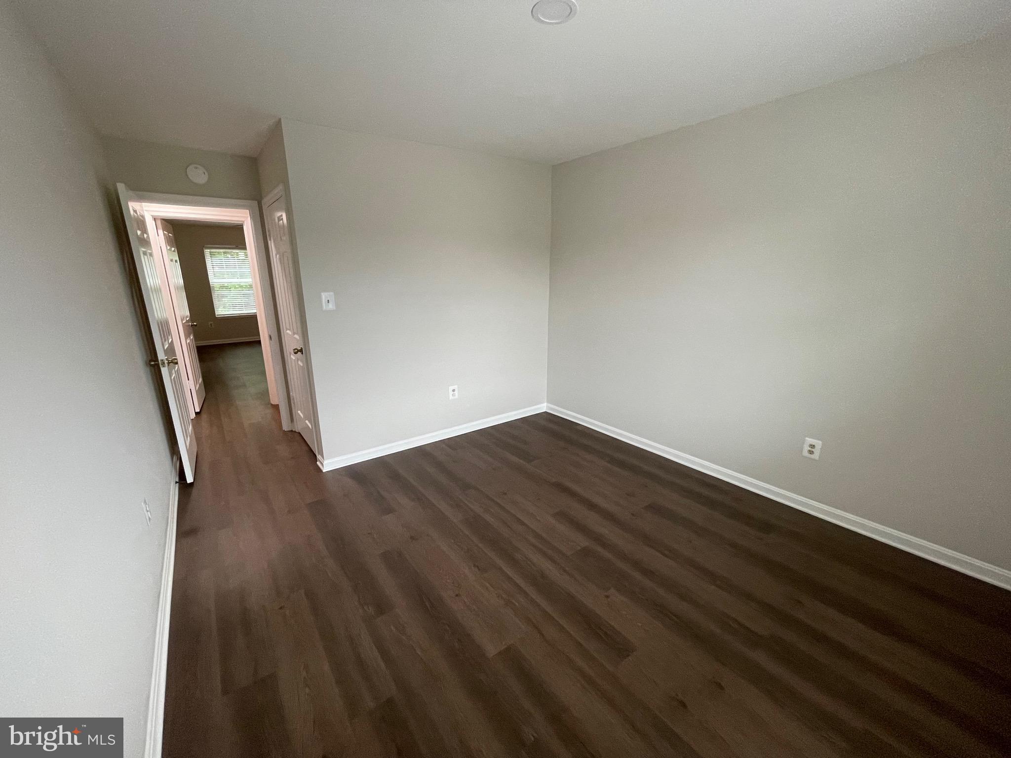 Real estate listing preview #18