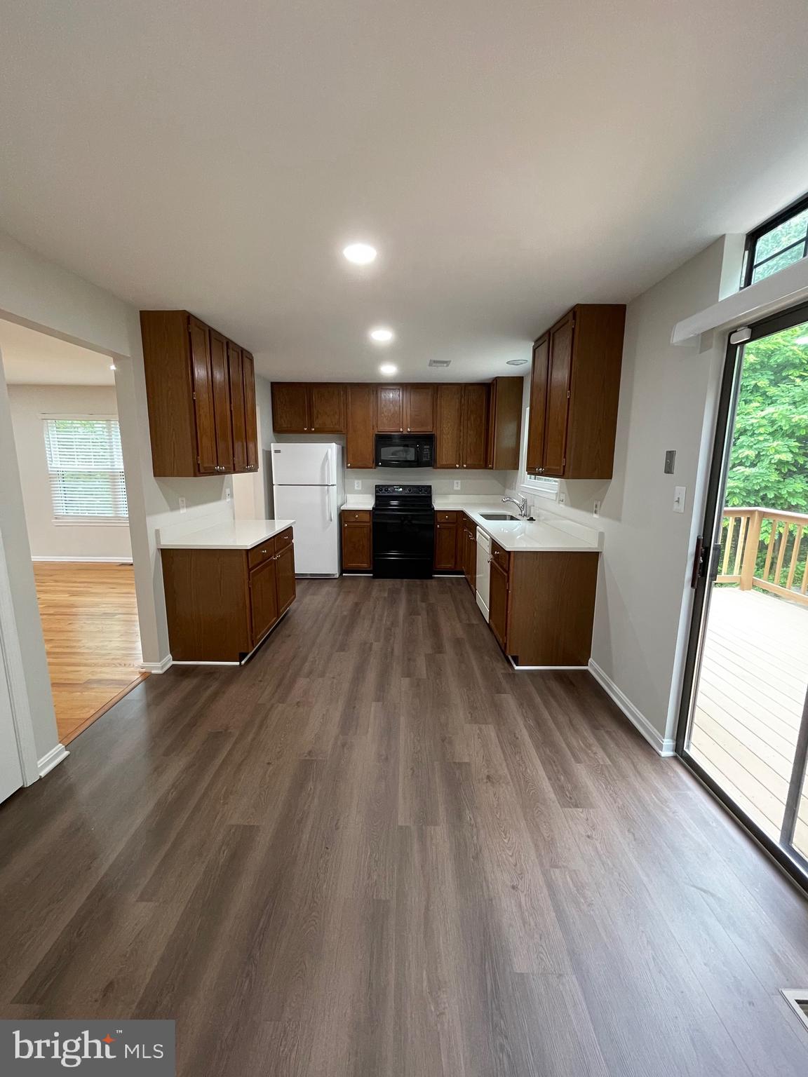 Real estate listing preview #10