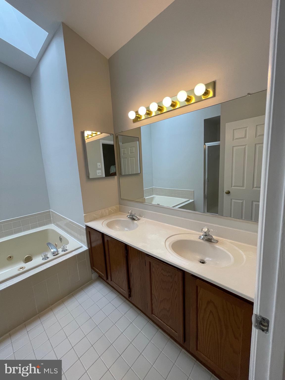 Real estate listing preview #28