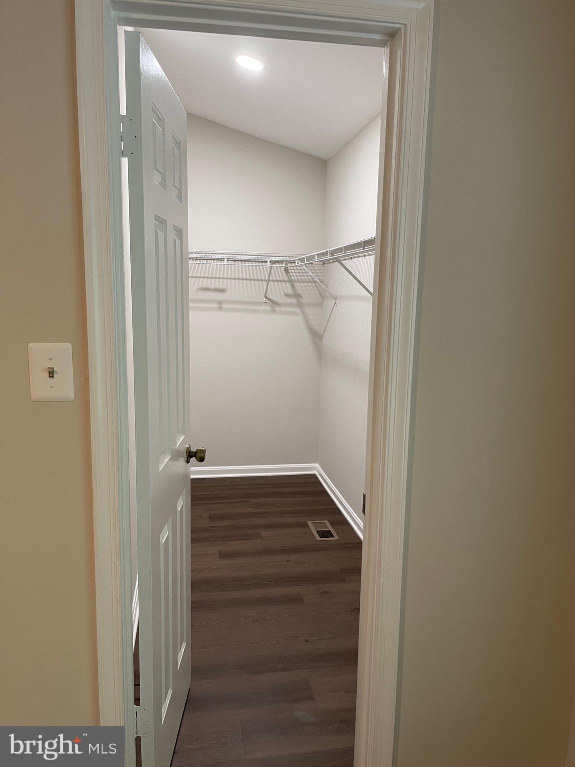 Real estate listing preview #33