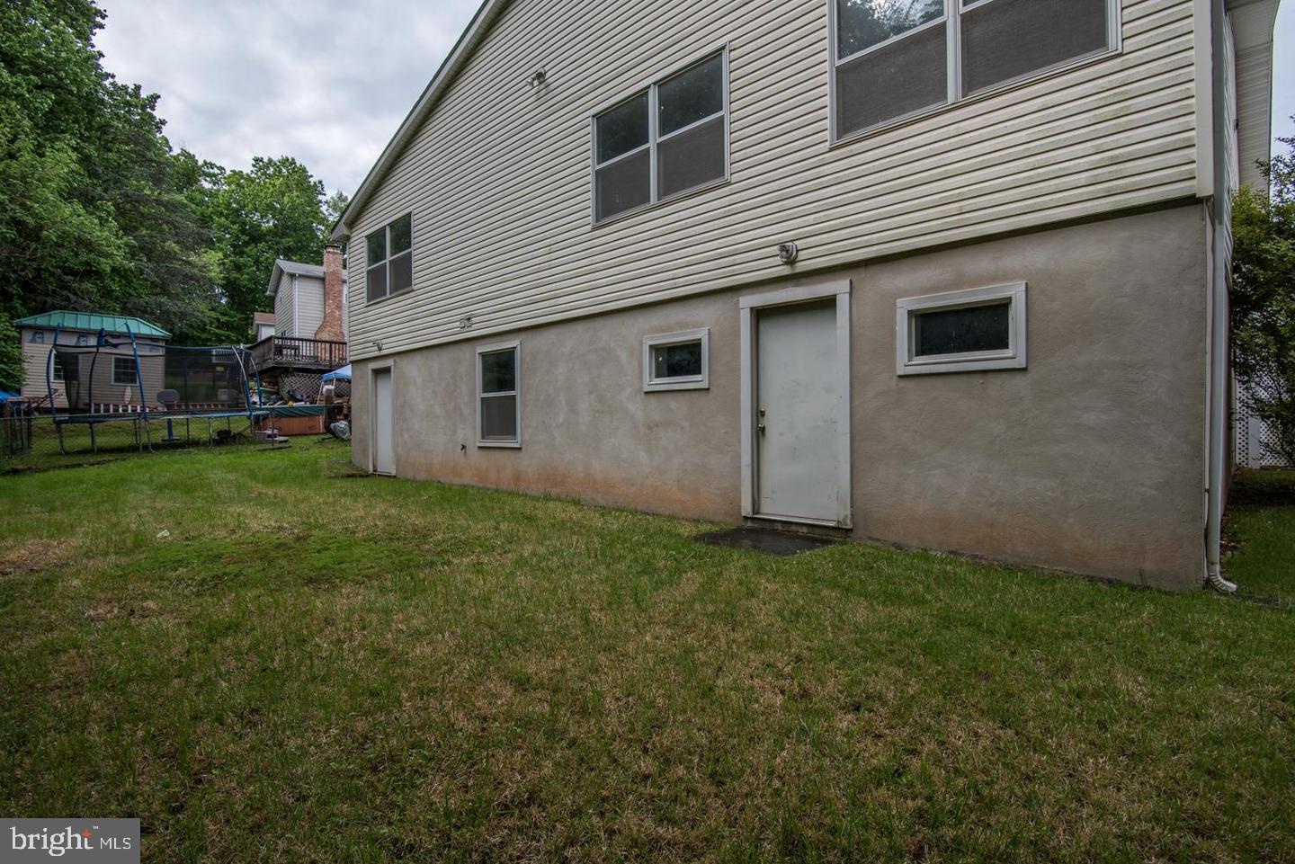 Real estate listing preview #18