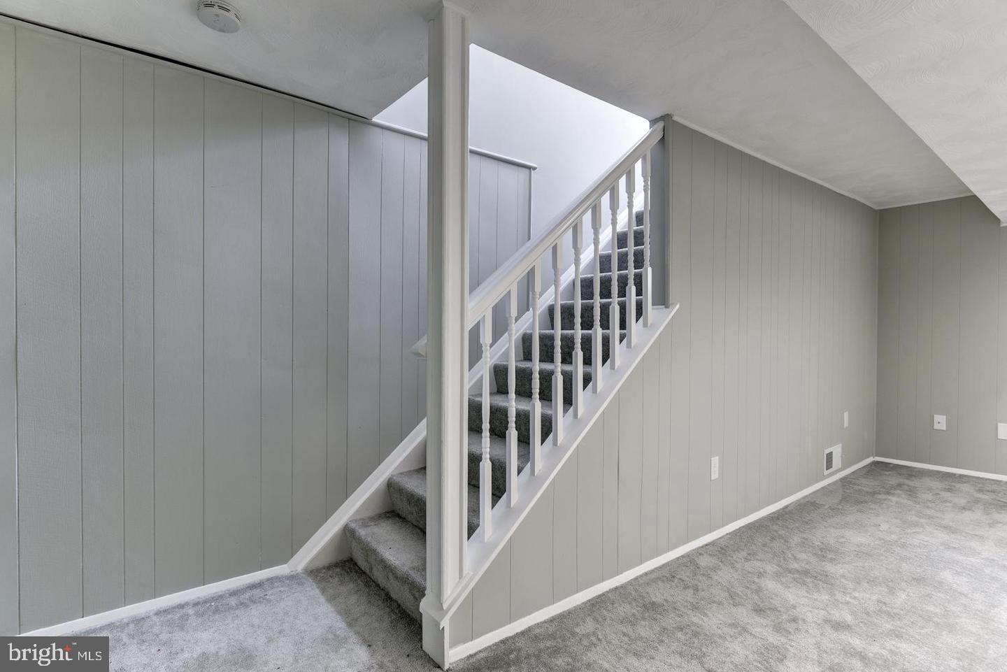 Real estate listing preview #14