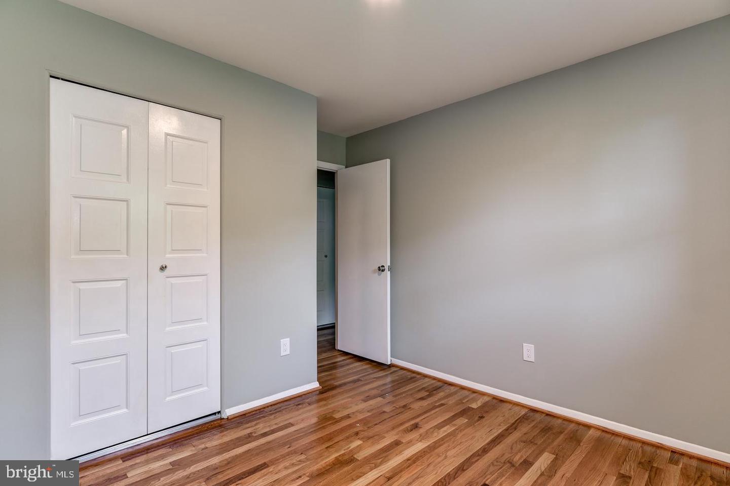 Real estate listing preview #11