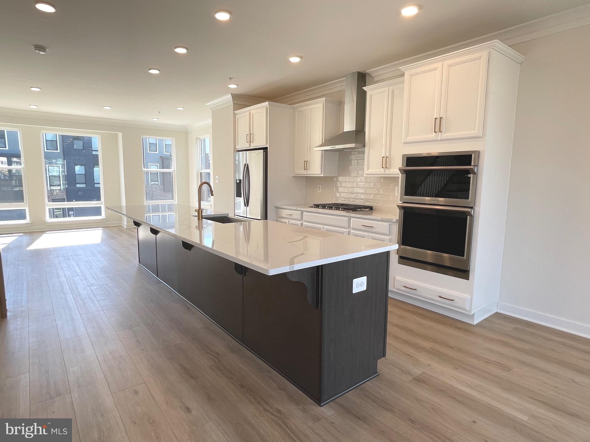 Real estate listing preview #5