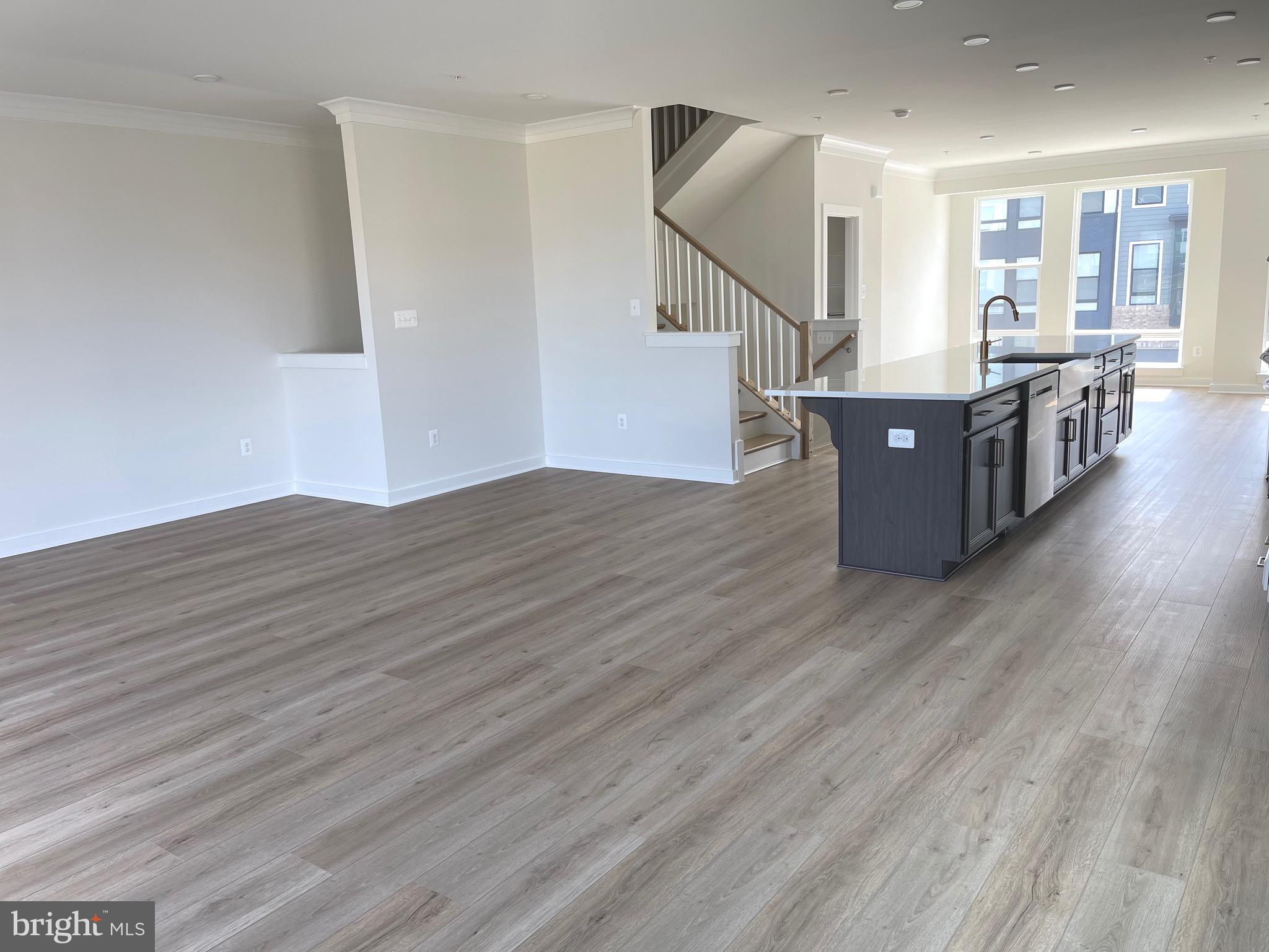 Real estate listing preview #7