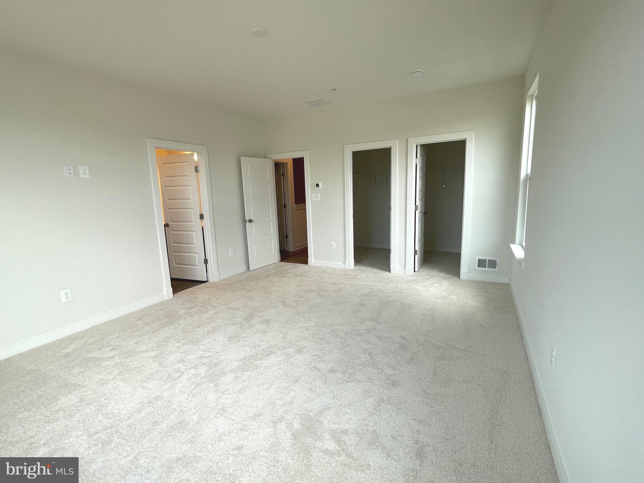 Real estate listing preview #17