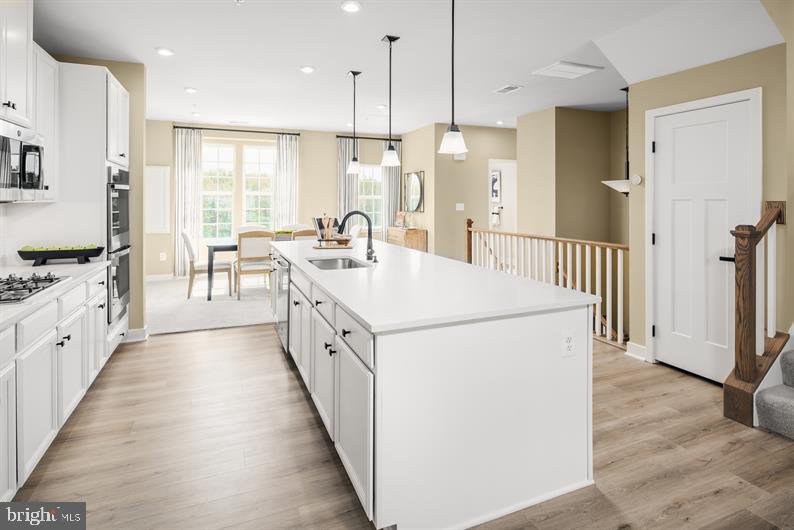 Real estate listing preview #6