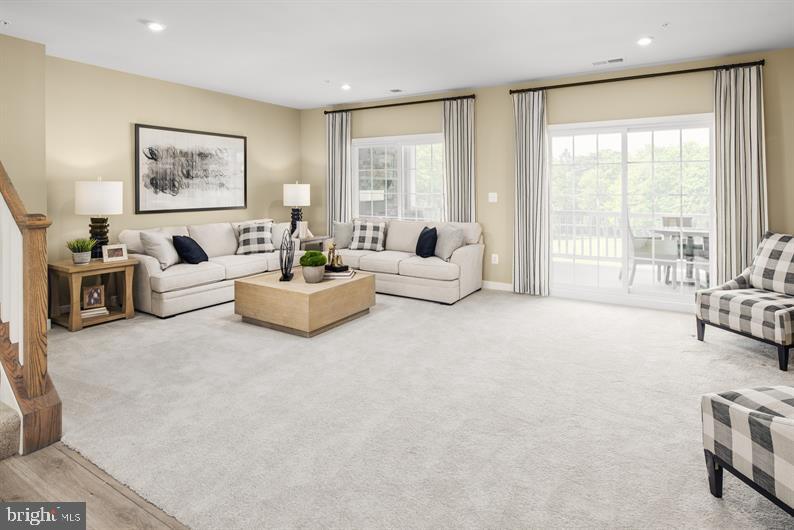 Real estate listing preview #9