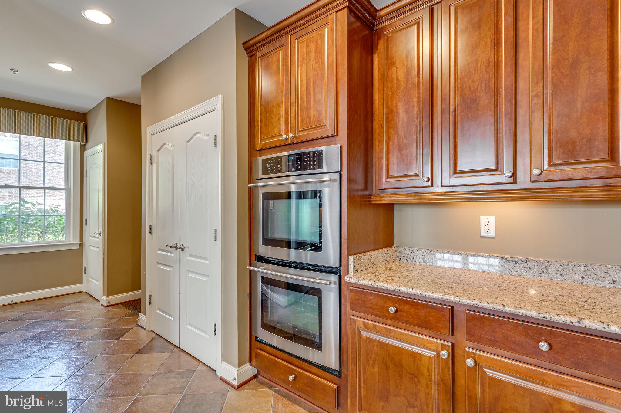 Real estate listing preview #18