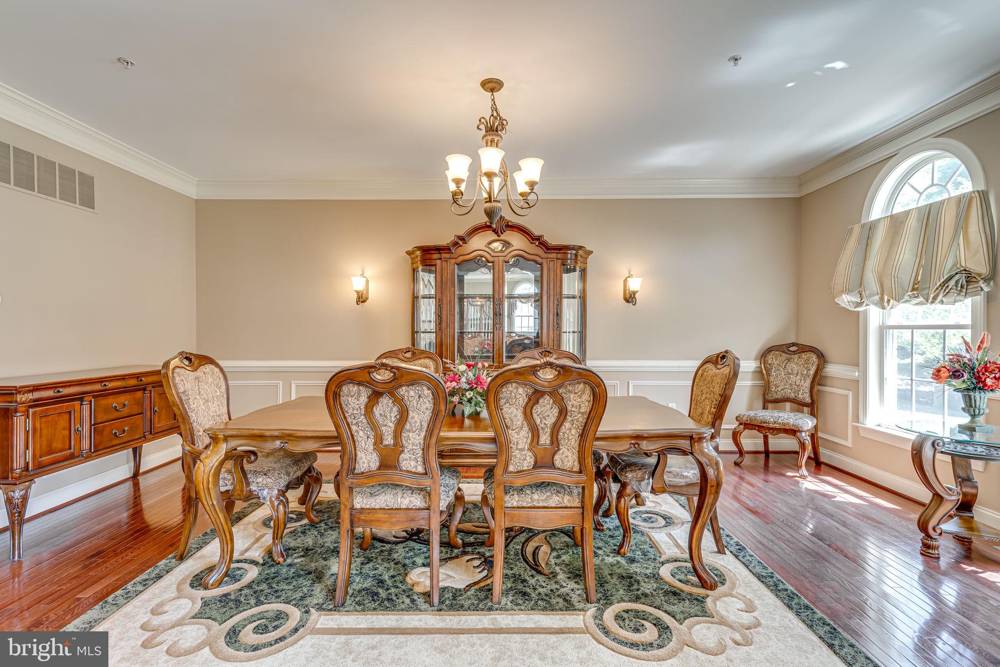 Real estate listing preview #7