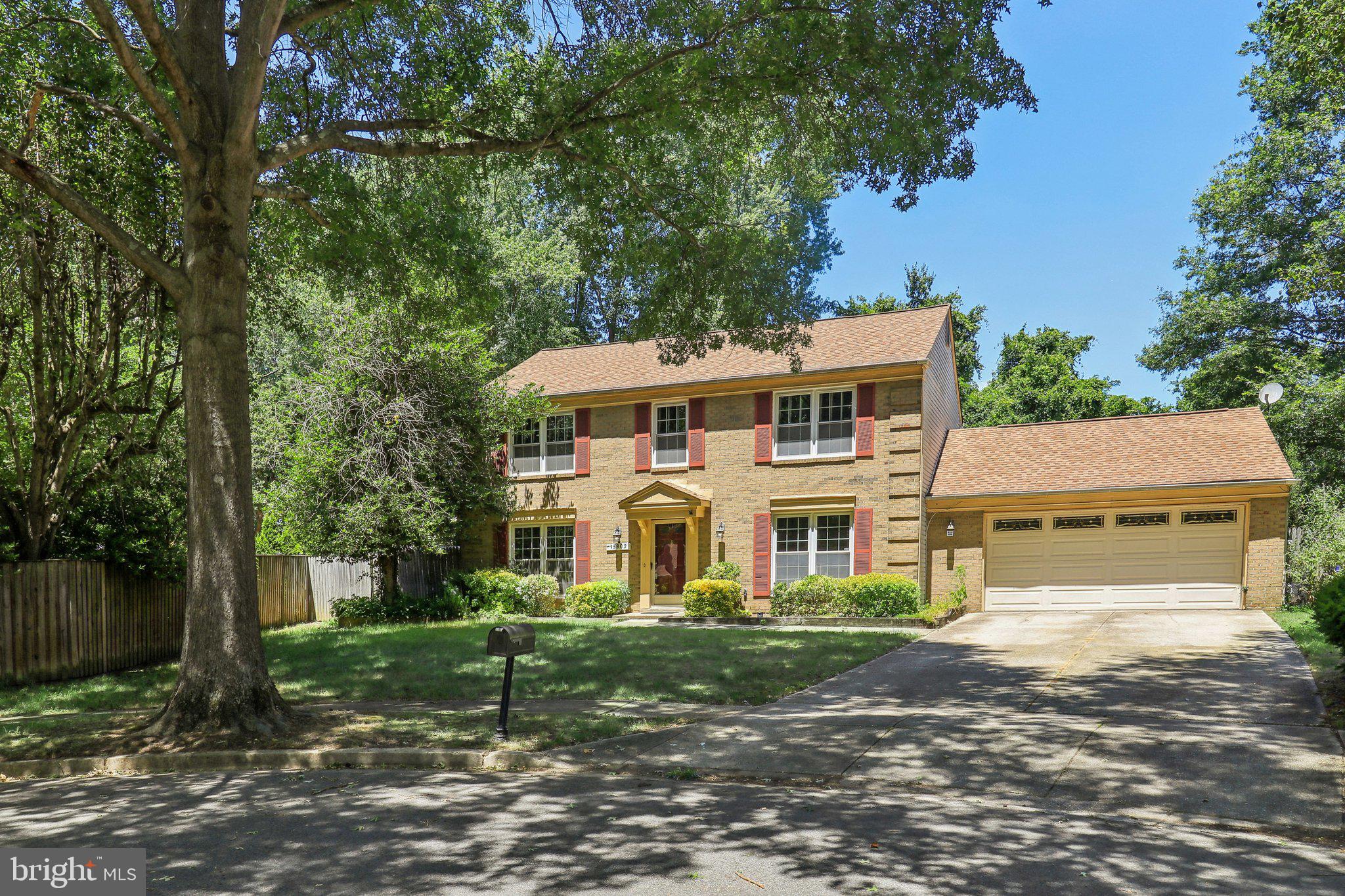 Real estate listing preview #2