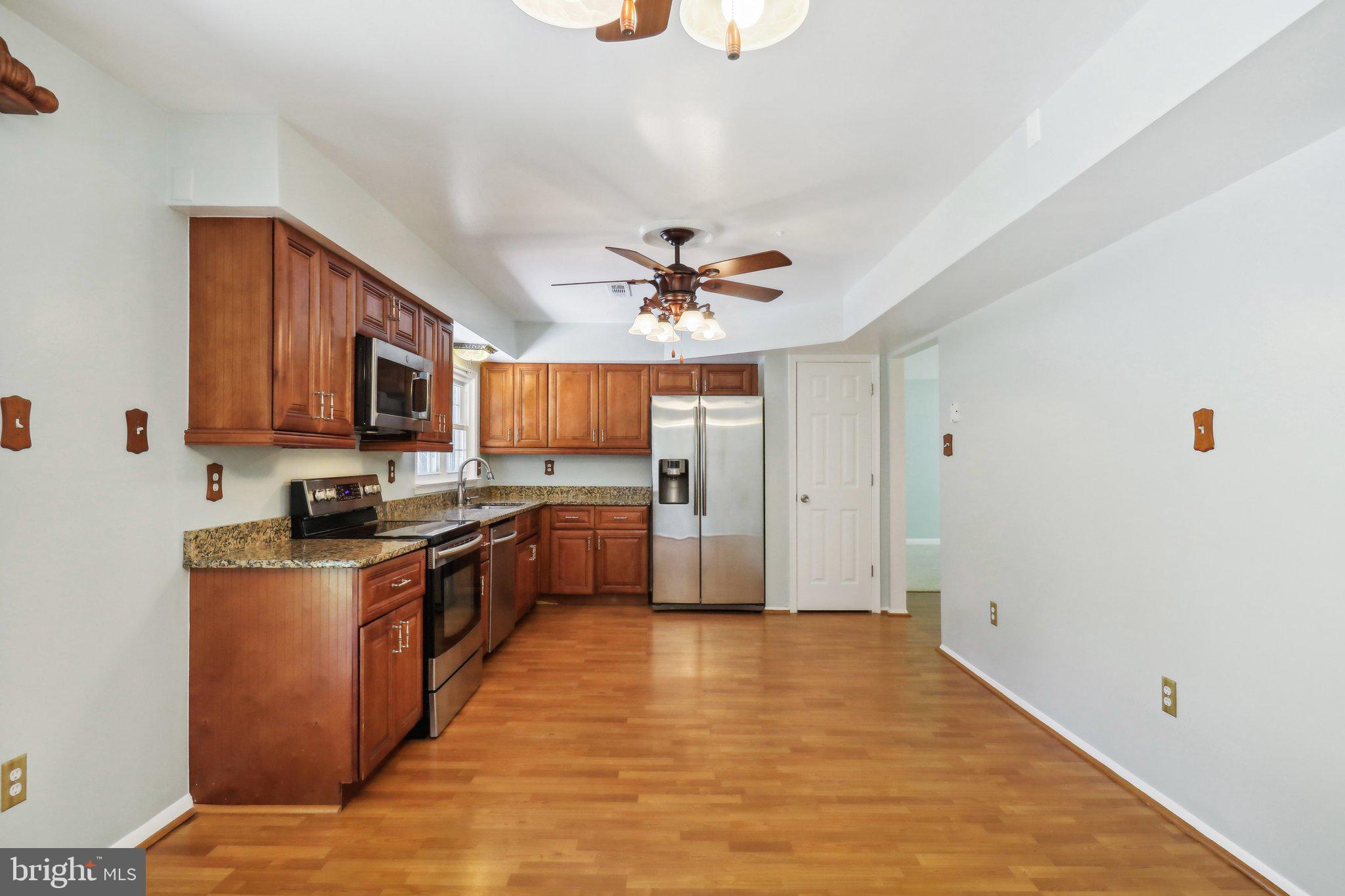 Real estate listing preview #8