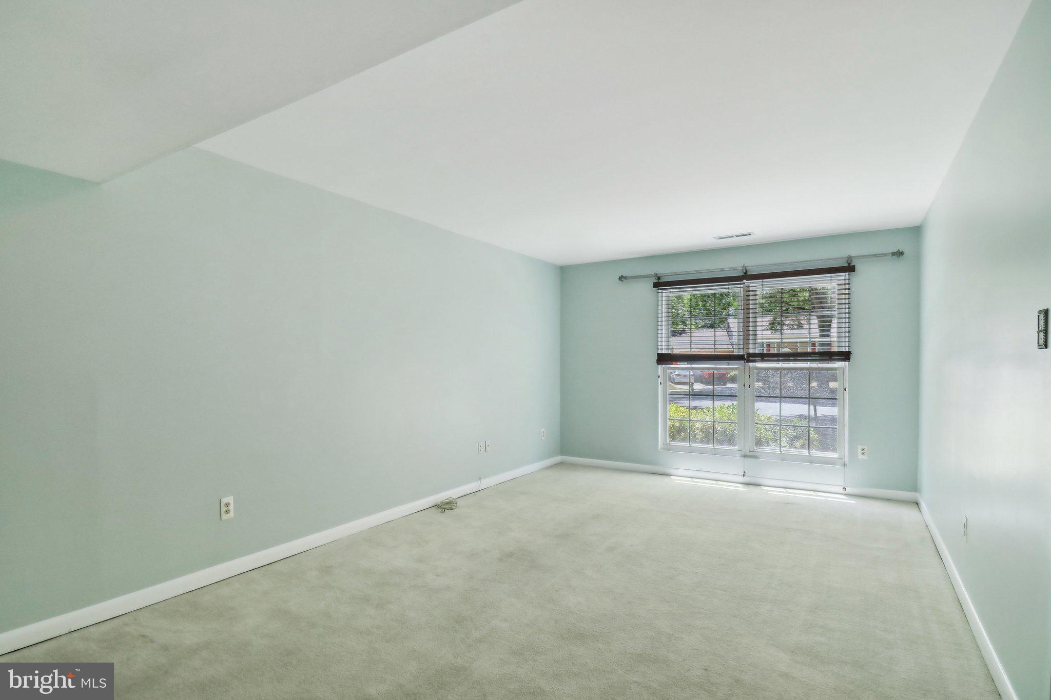 Real estate listing preview #11