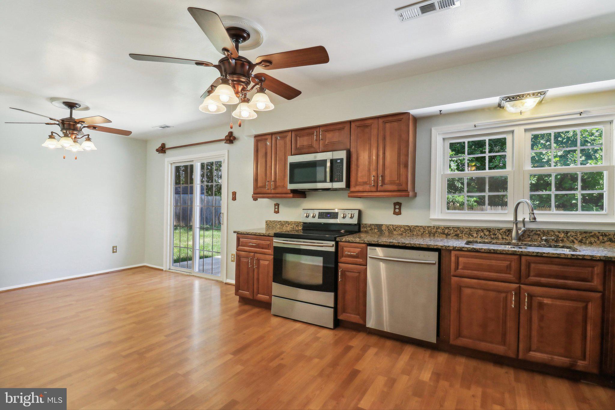 Real estate listing preview #6