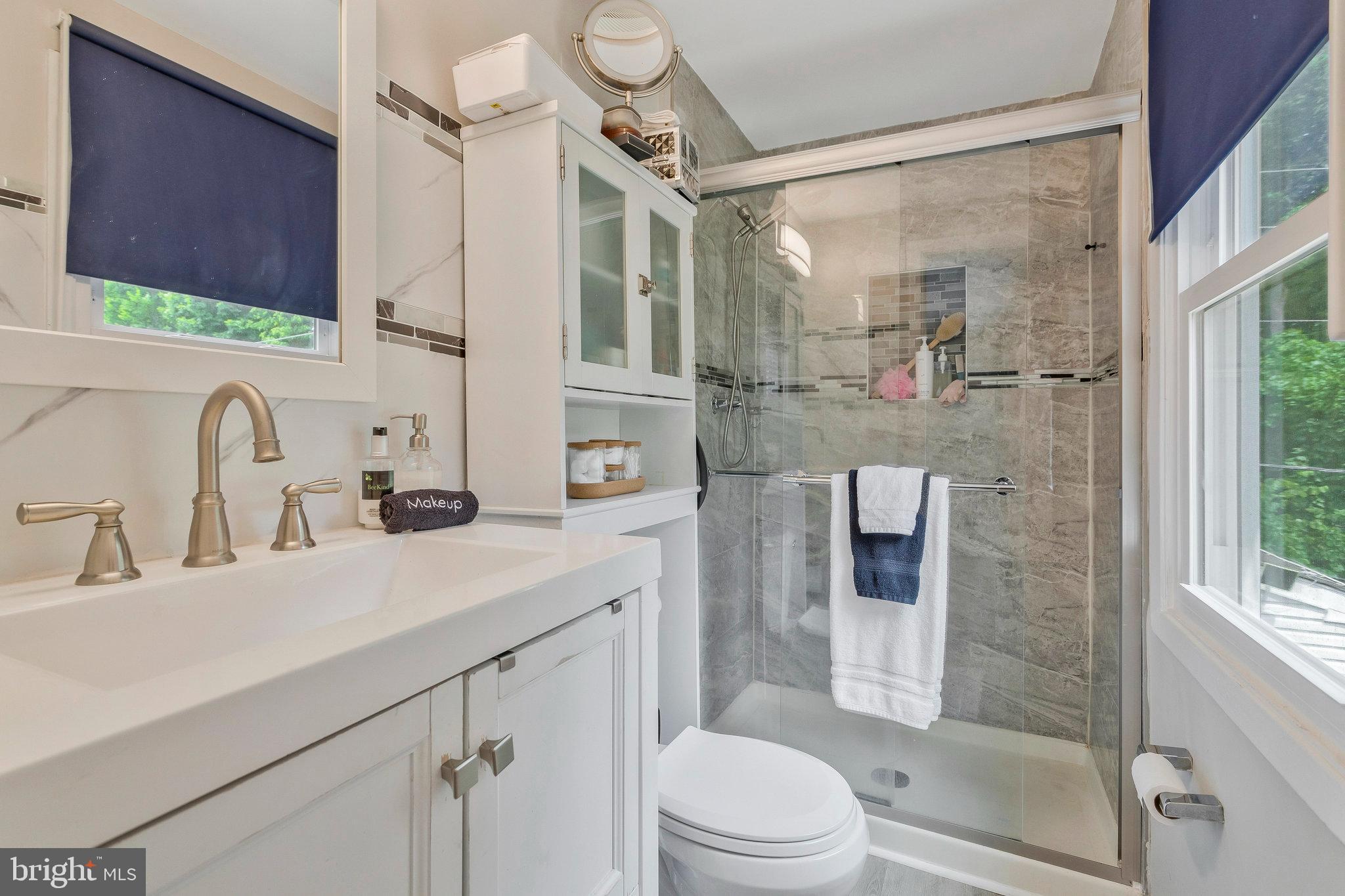 Real estate listing preview #12