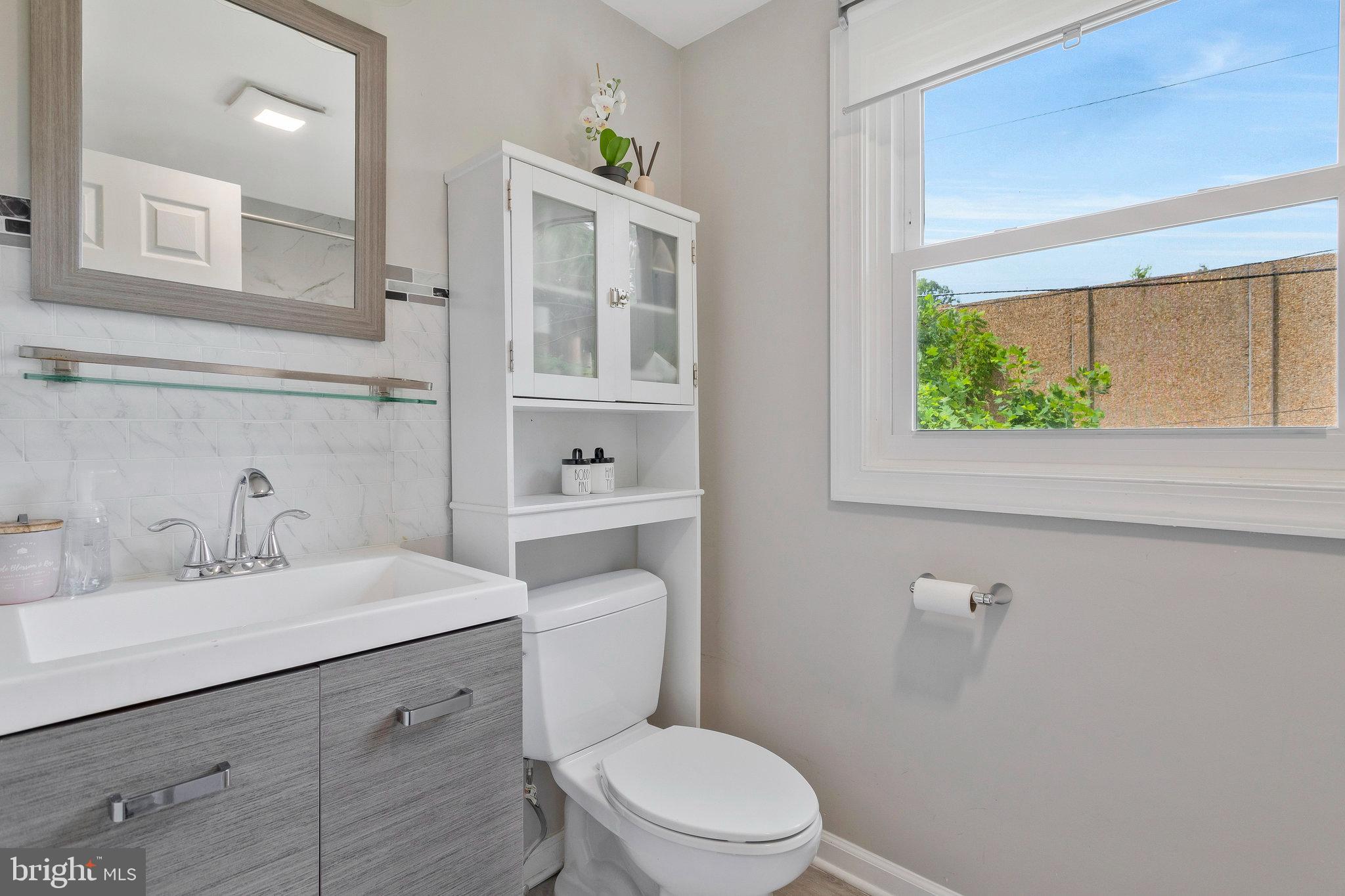 Real estate listing preview #16