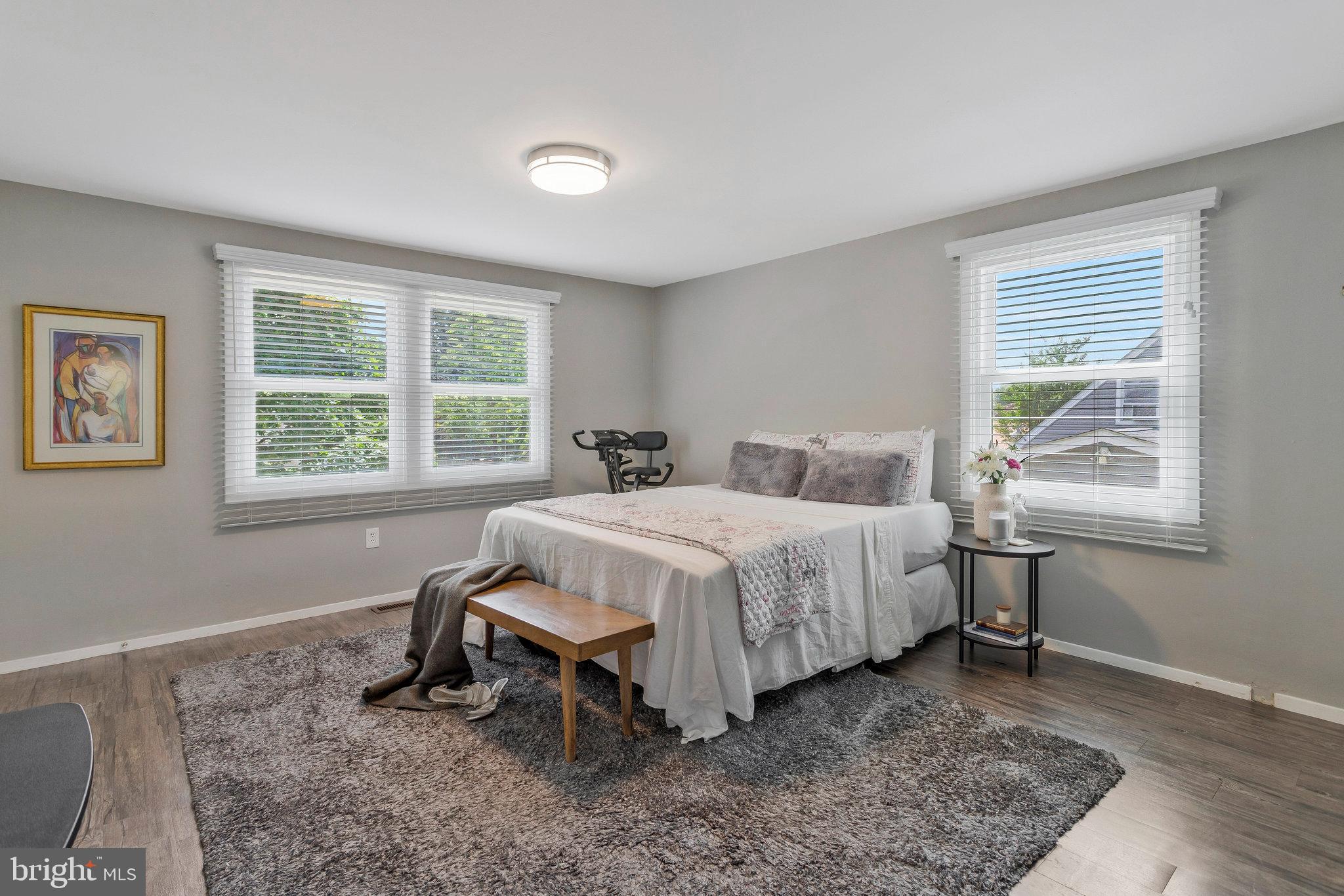 Real estate listing preview #11