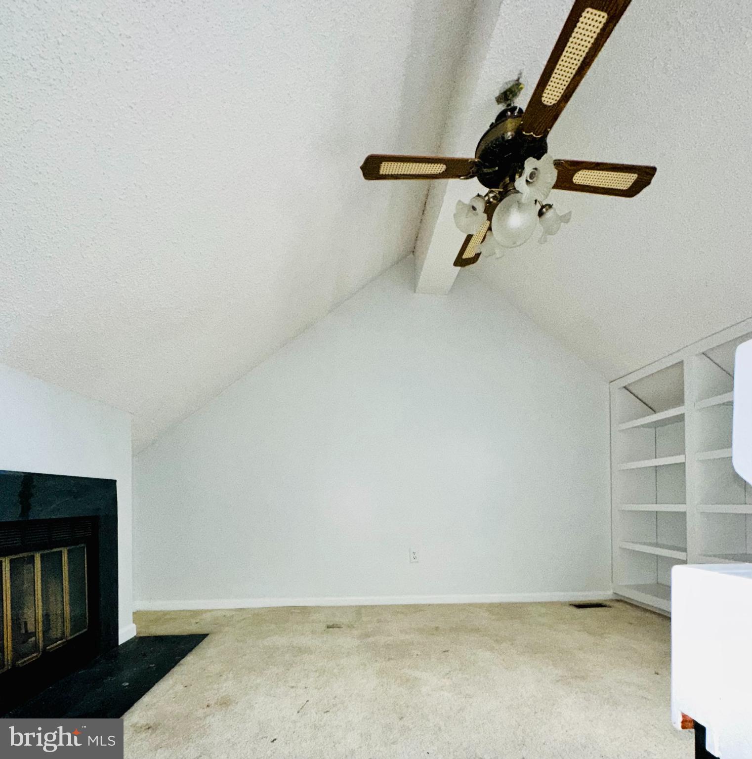 Real estate listing preview #18