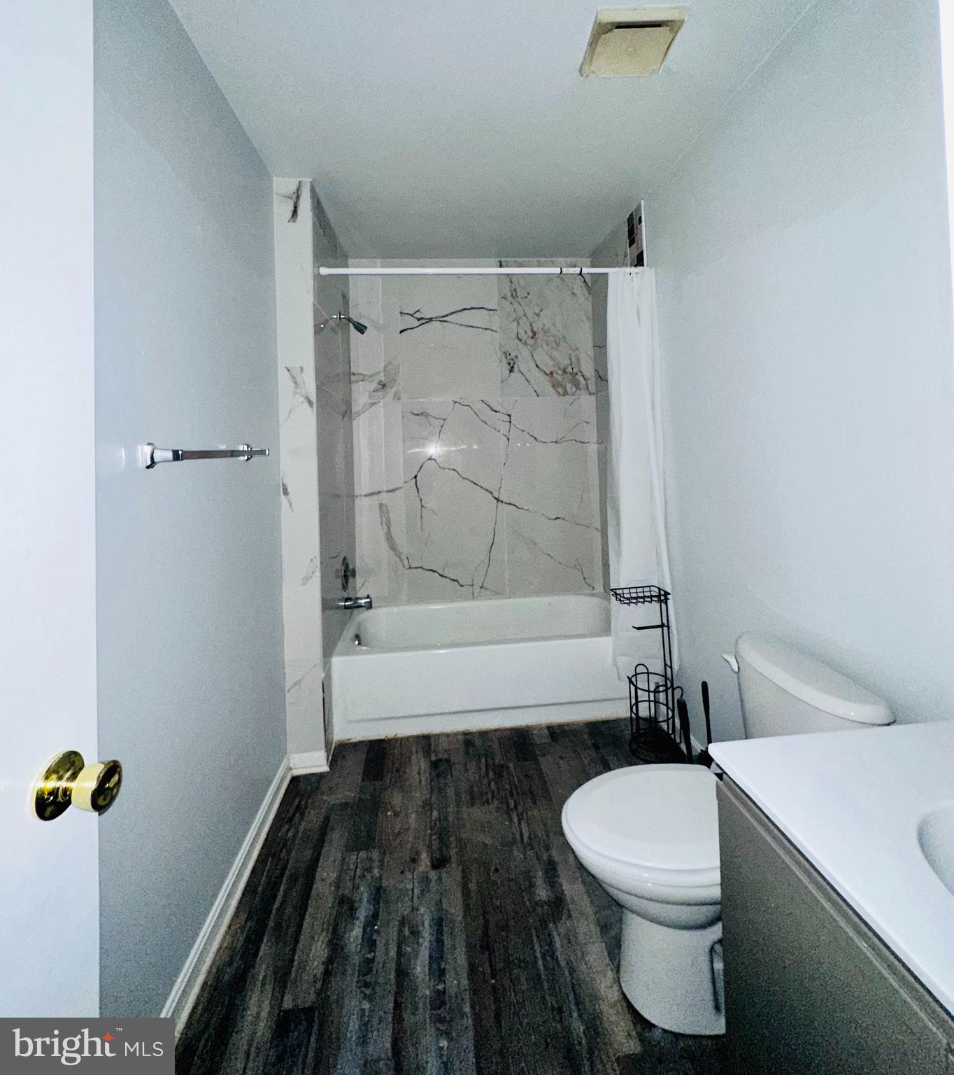 Real estate listing preview #9