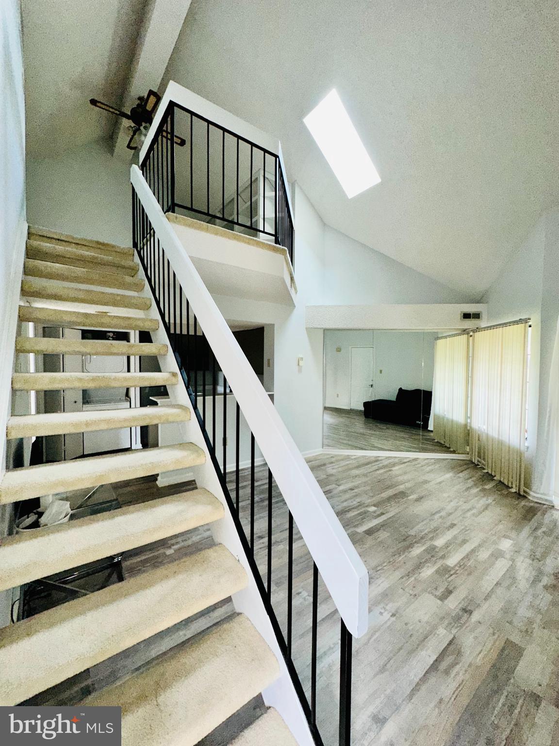 Real estate listing preview #15