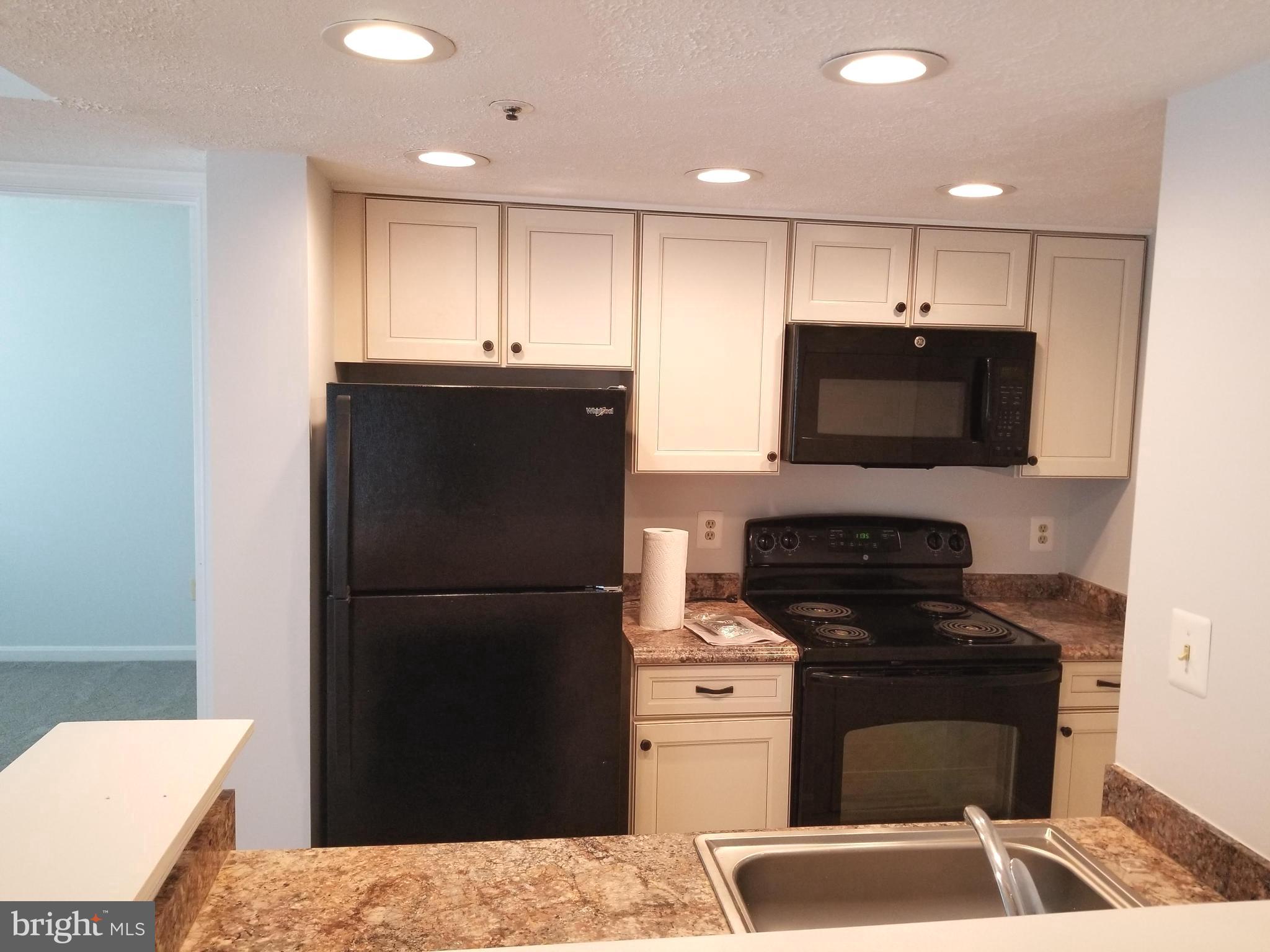 Real estate listing preview #6