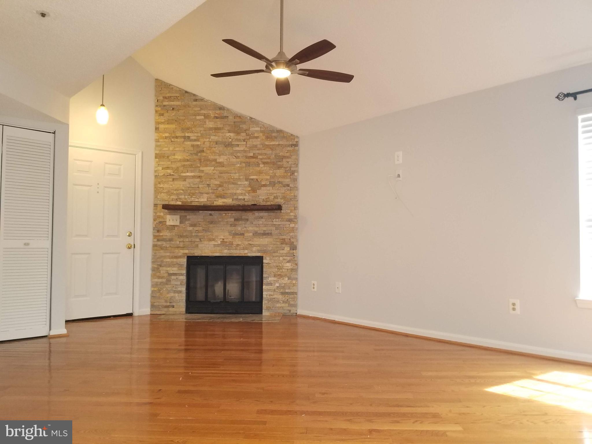 Real estate listing preview #16