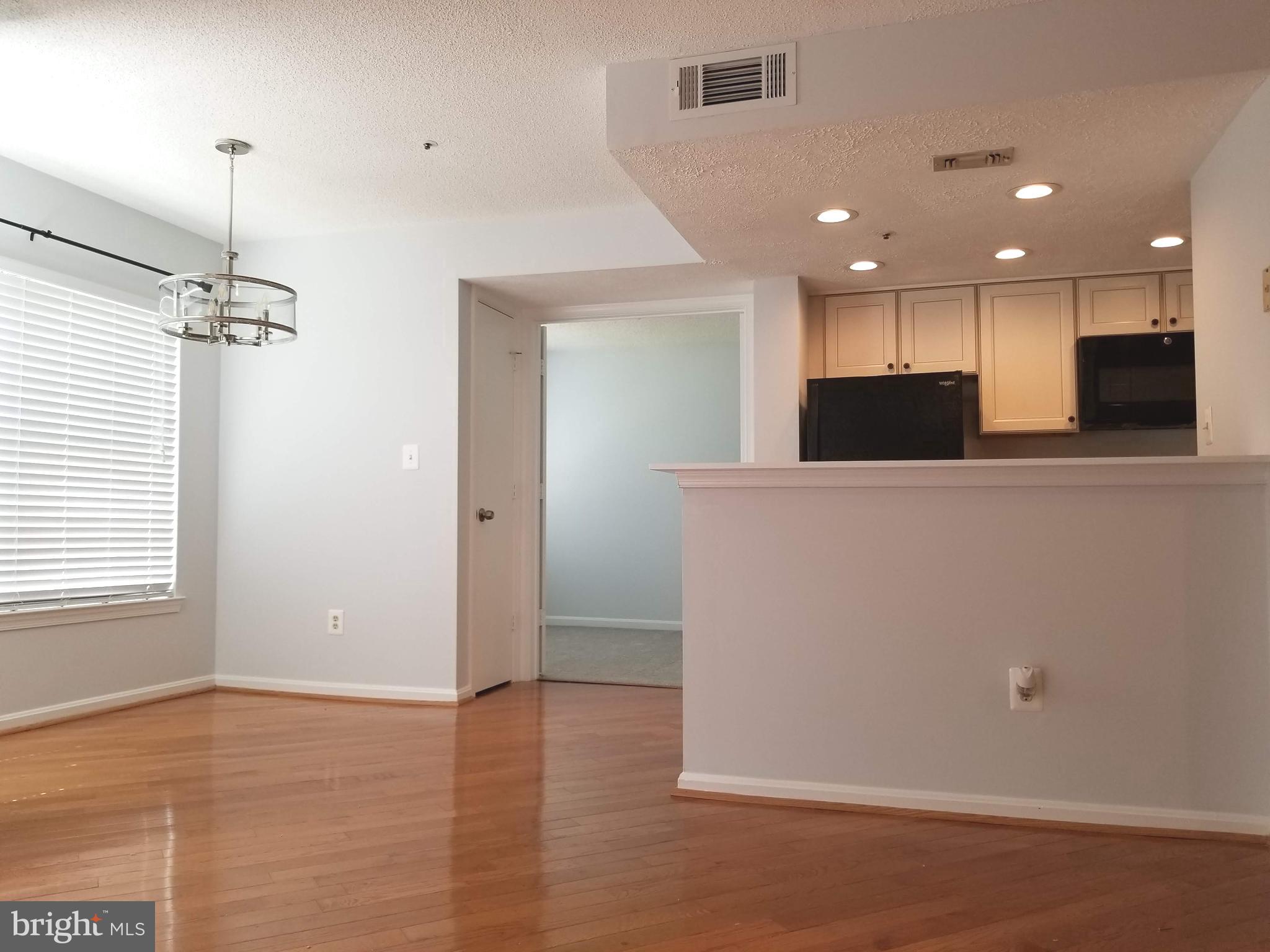 Real estate listing preview #5