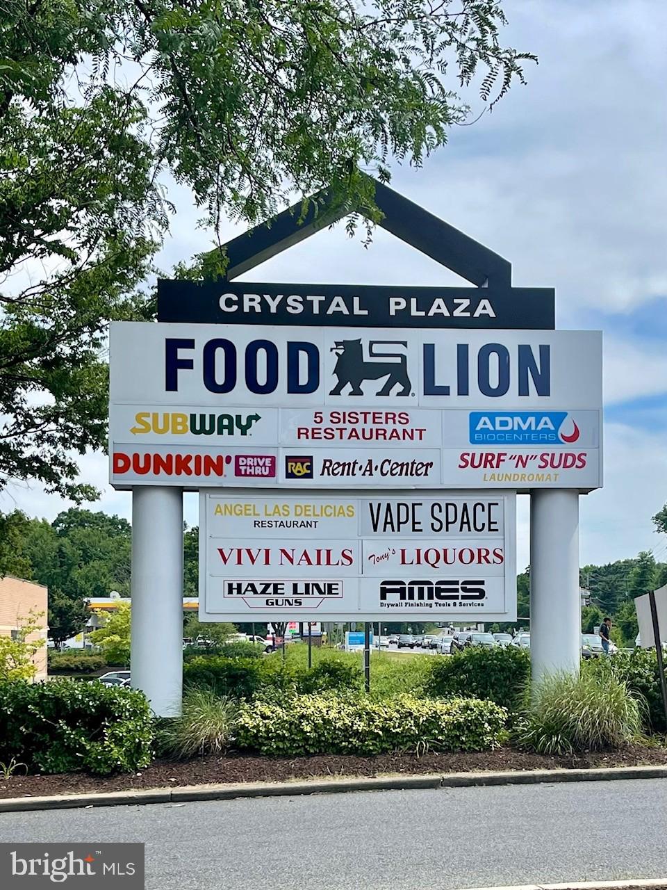 Real estate listing preview #9