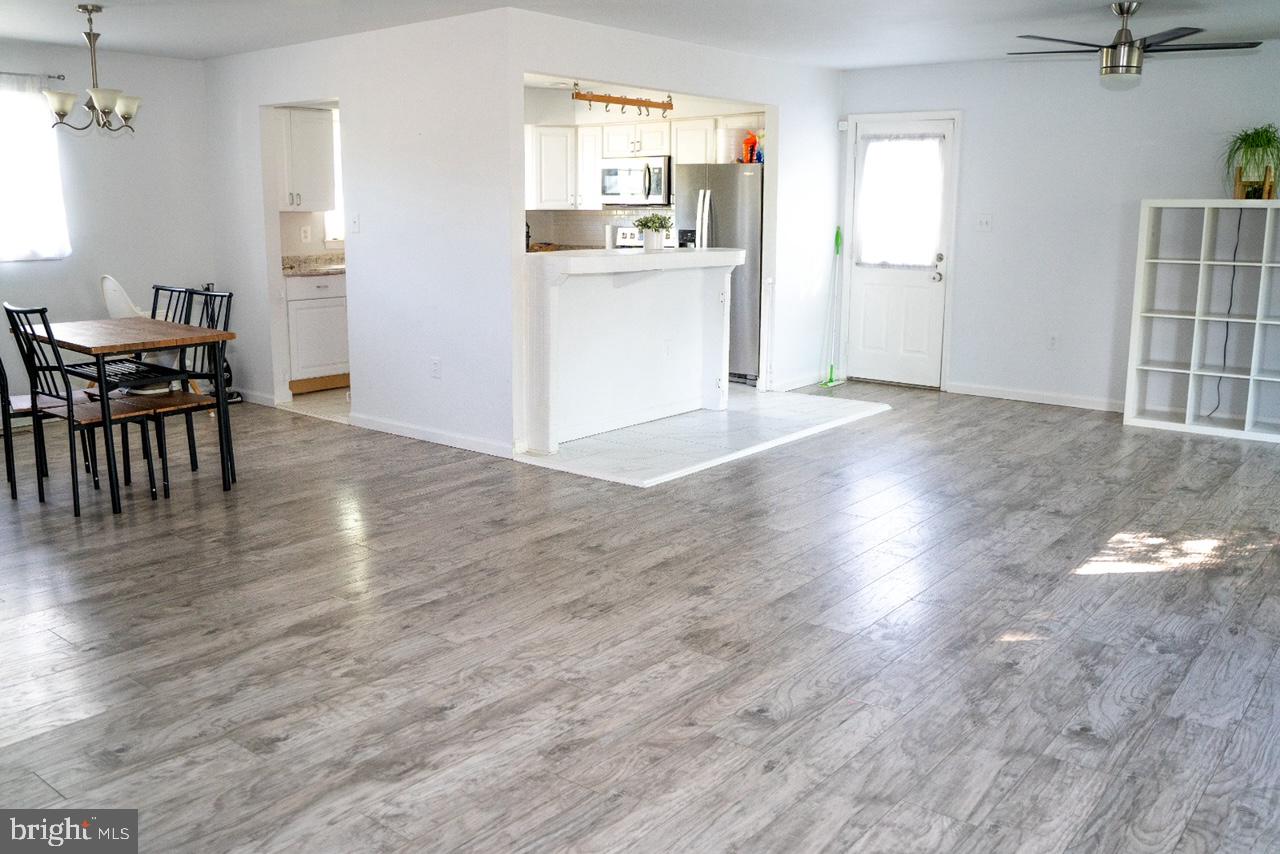 Real estate listing preview #9