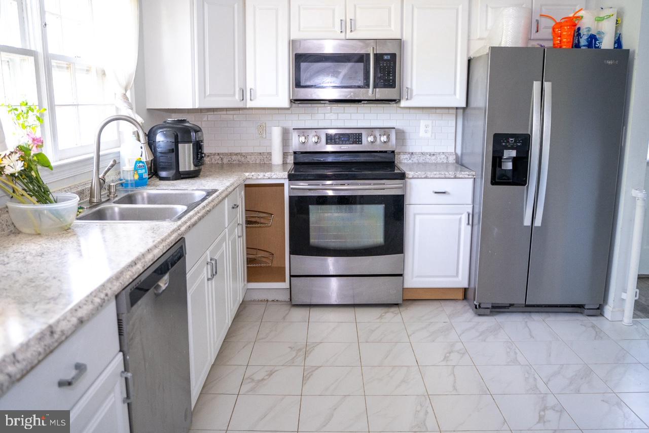 Real estate listing preview #10