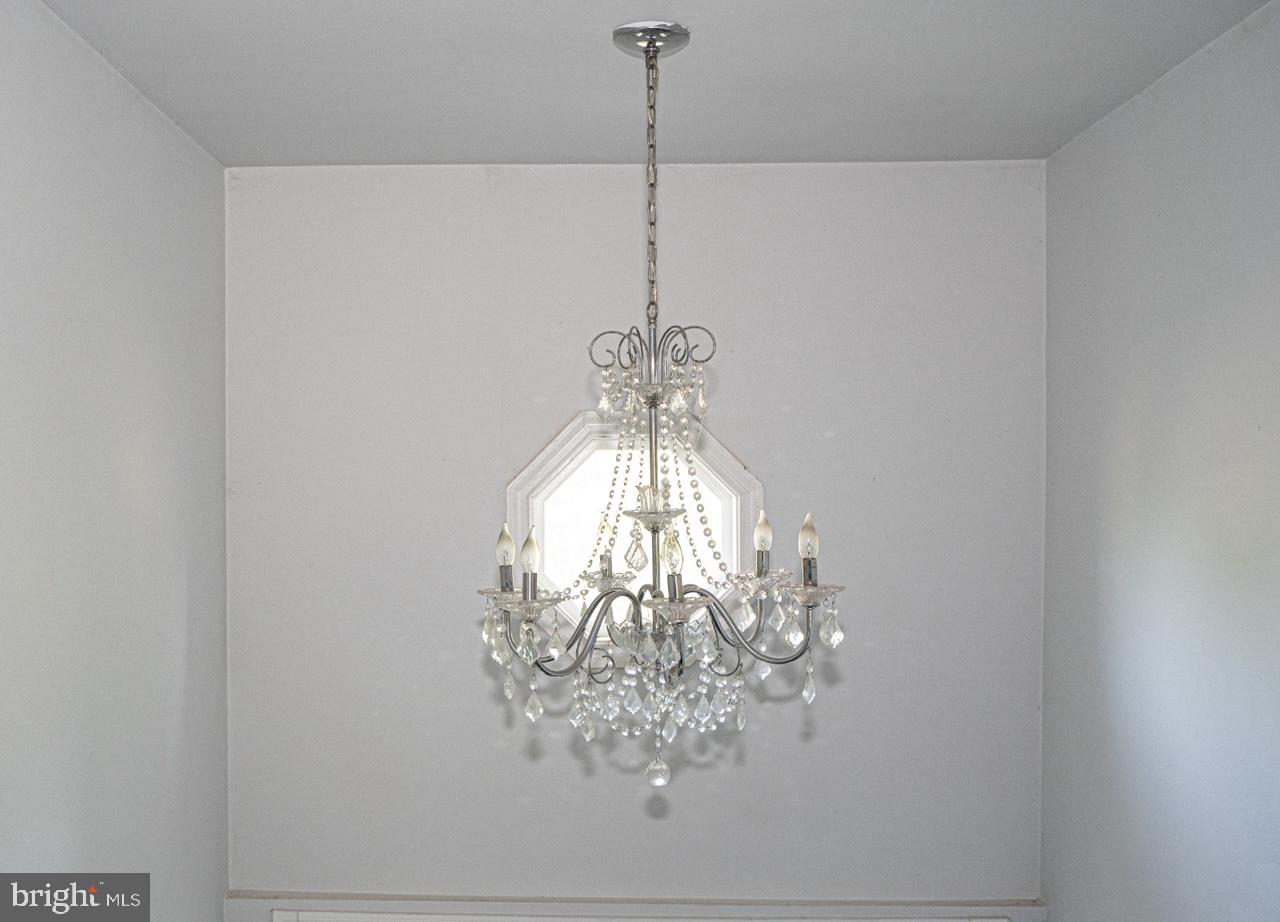 Real estate listing preview #6