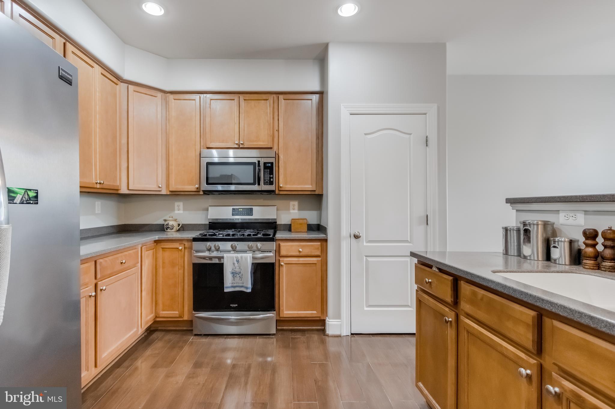 Real estate listing preview #3