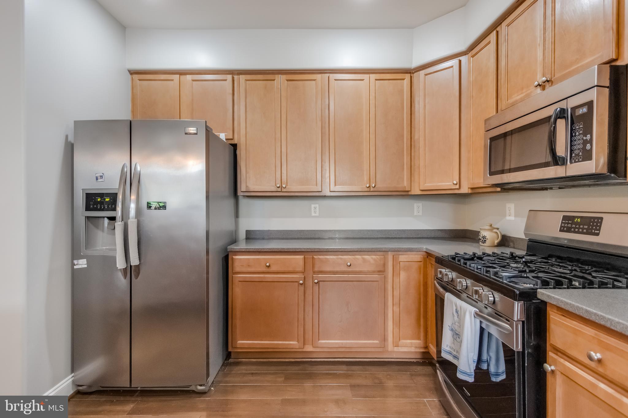 Real estate listing preview #4